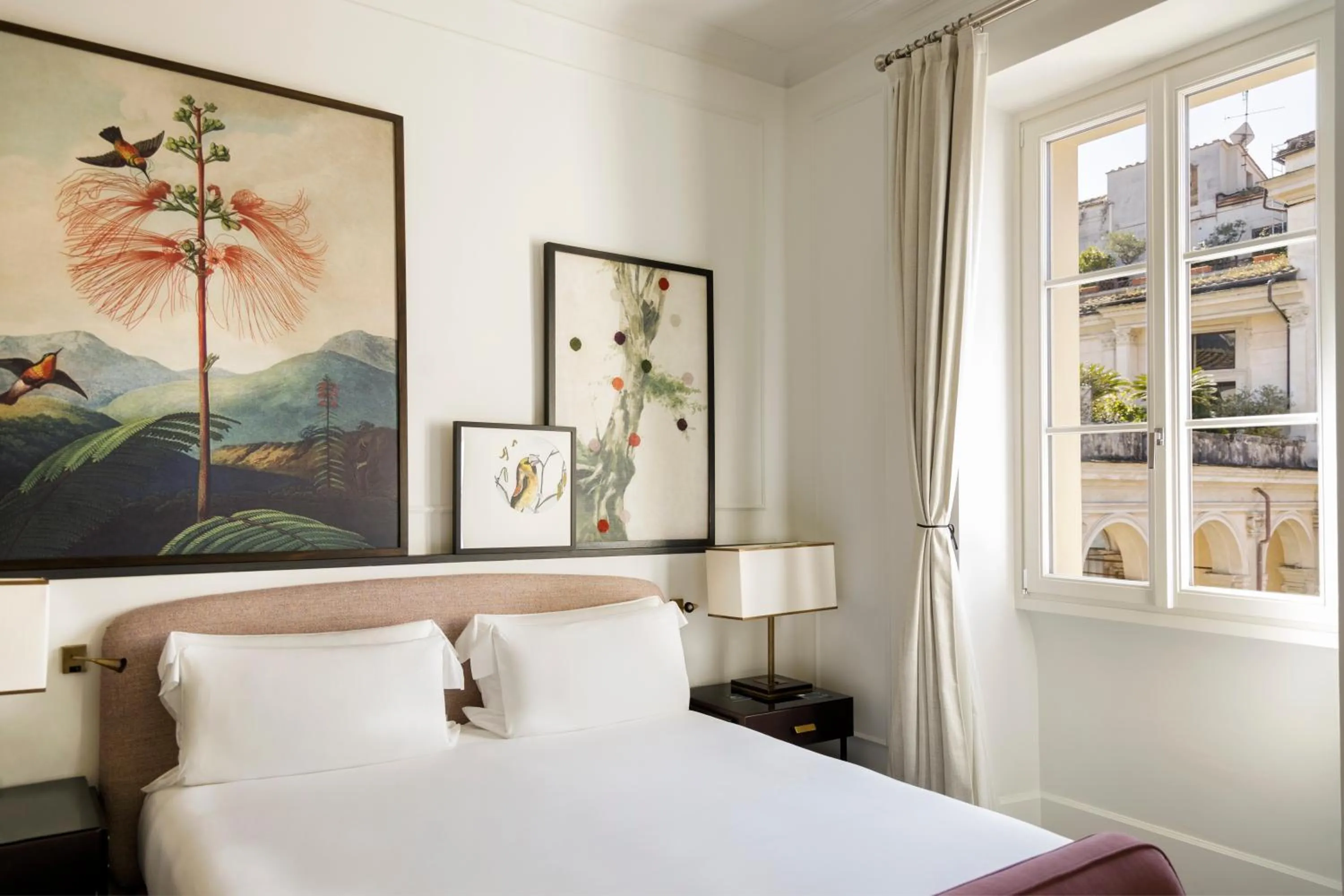 Decorative detail, Bed in Hotel Vilòn - Small Luxury Hotels of the World