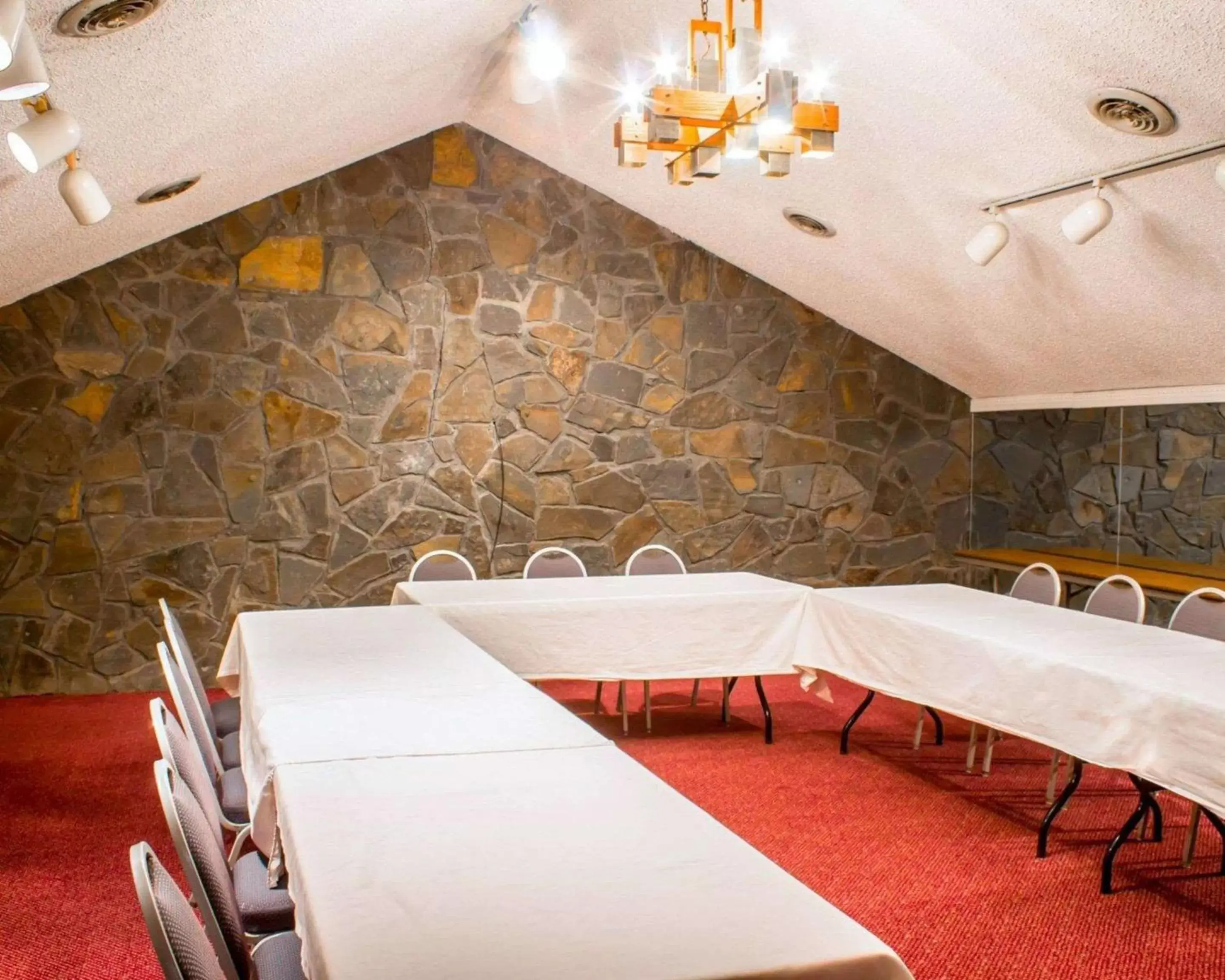 On site, Business Area/Conference Room in Econo Lodge Inn & Suites Colonie Center Mall