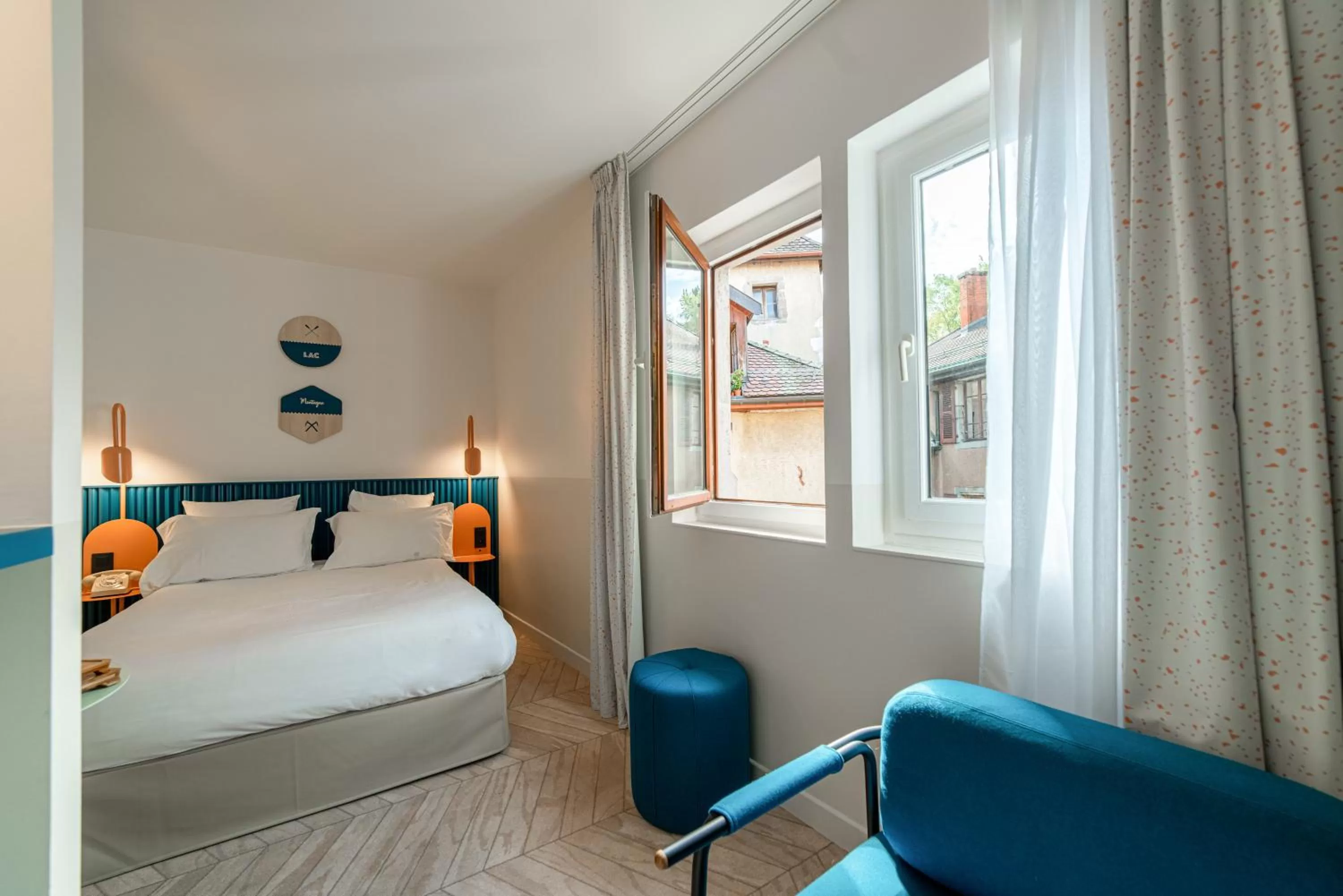 Bed in Hôtel du Palais de l'Isle