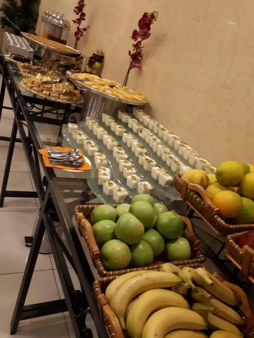 Breakfast in City Rose Hotel Suites Breakfast in City Rose Hotel Suites