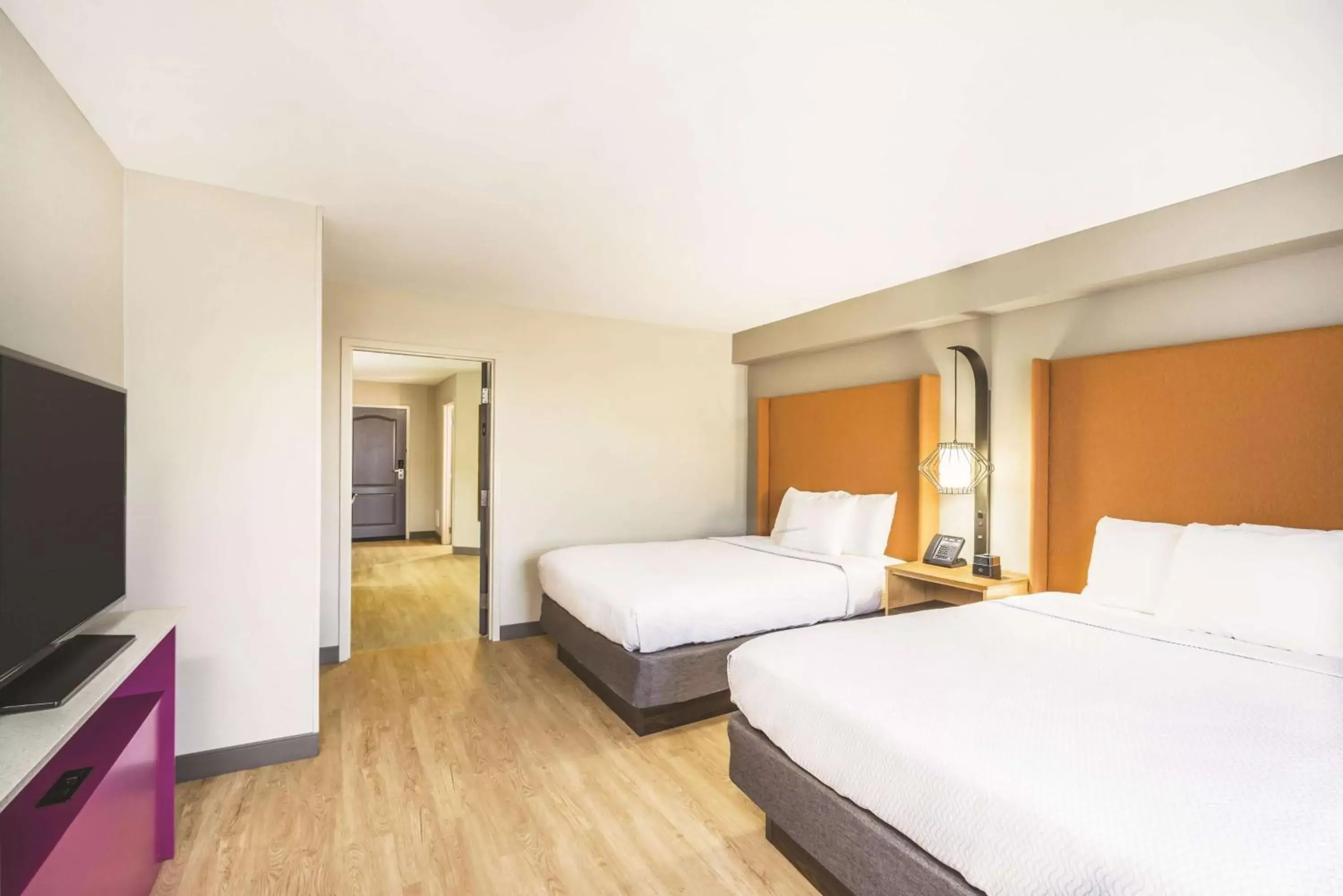 One-Bedroom Suite with Two Queen Beds and Sofa Bed - Non-Smoking in La Quinta by Wyndham Chattanooga-Hamilton Place One-Bedroom Suite with Two Queen Beds and Sofa Bed - Non-Smoking in La Quinta by Wyndham Chattanooga-Hamilton Place