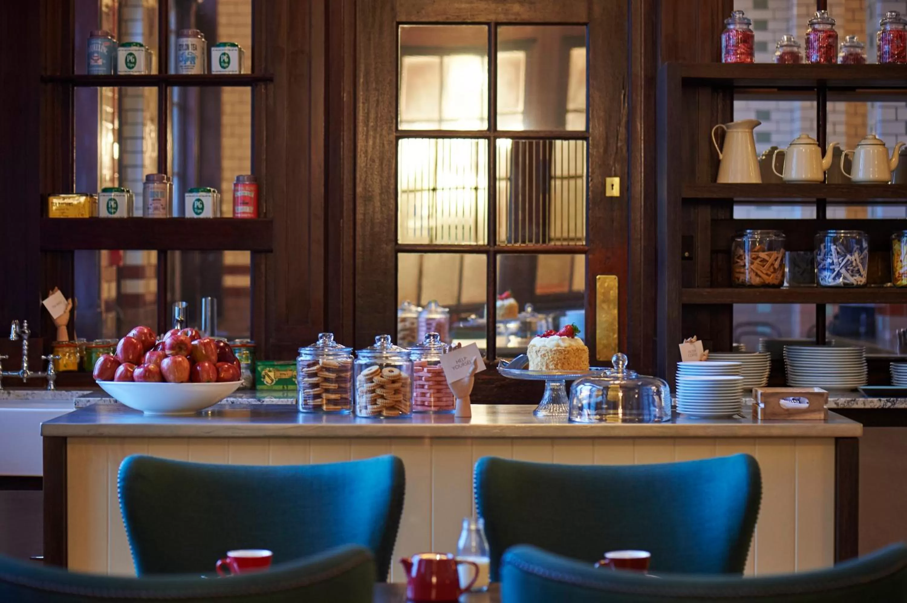 Meeting/conference room in Kimpton Clocktower by IHG