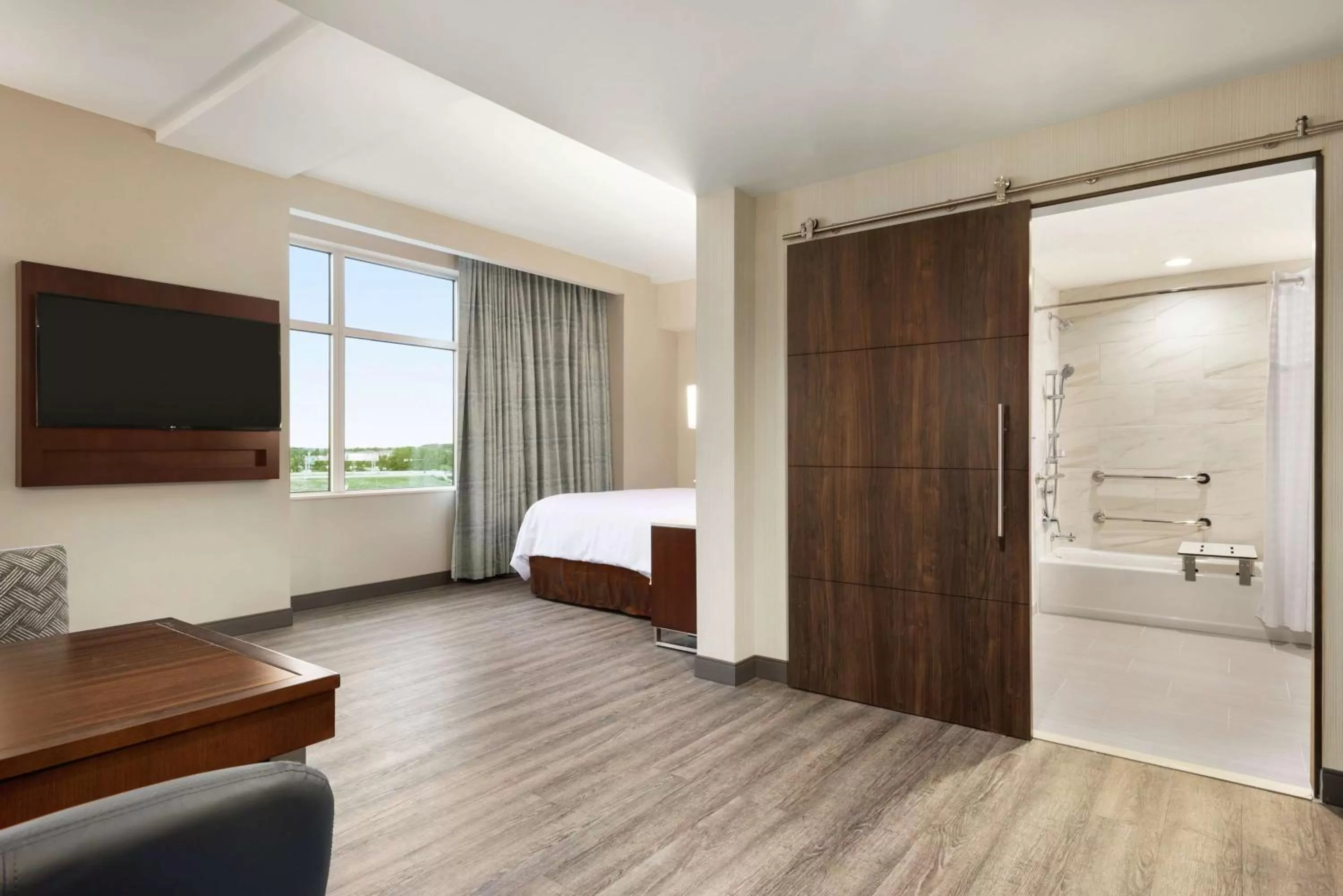 Bedroom, Bed in Embassy Suites By Hilton Noblesville Indianapolis Conv Ctr