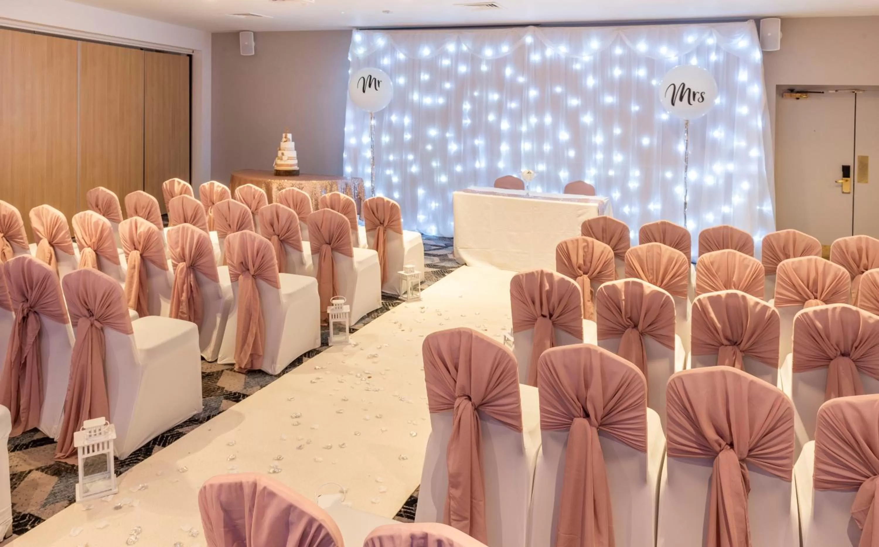 Meeting/conference room in Holiday Inn Birmingham M6, Jct7 by IHG