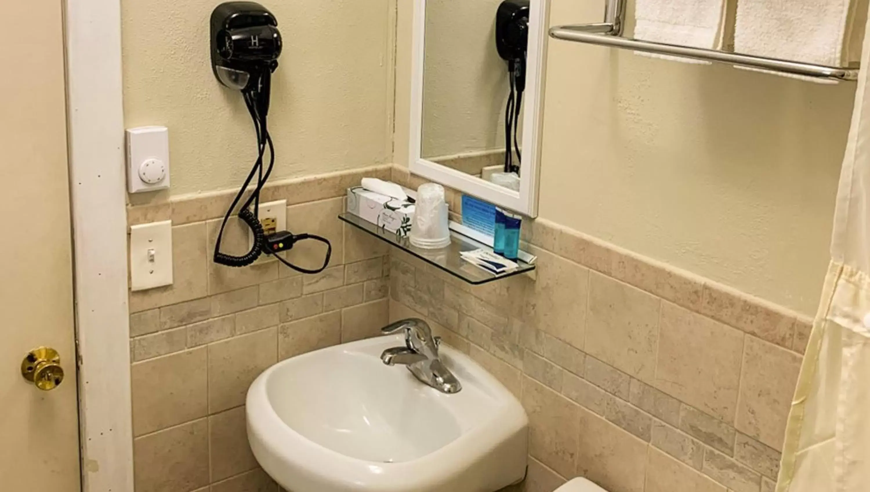 Bathroom in Magnuson Hotel Hampton NH