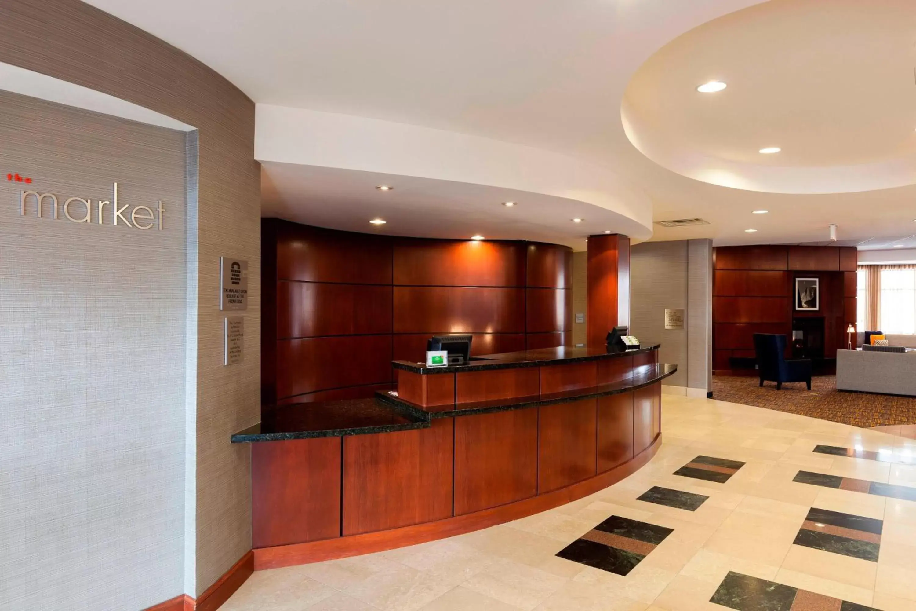 Lobby or reception, Lobby/Reception in Courtyard by Marriott Chicago Schaumburg/Woodfield Mall