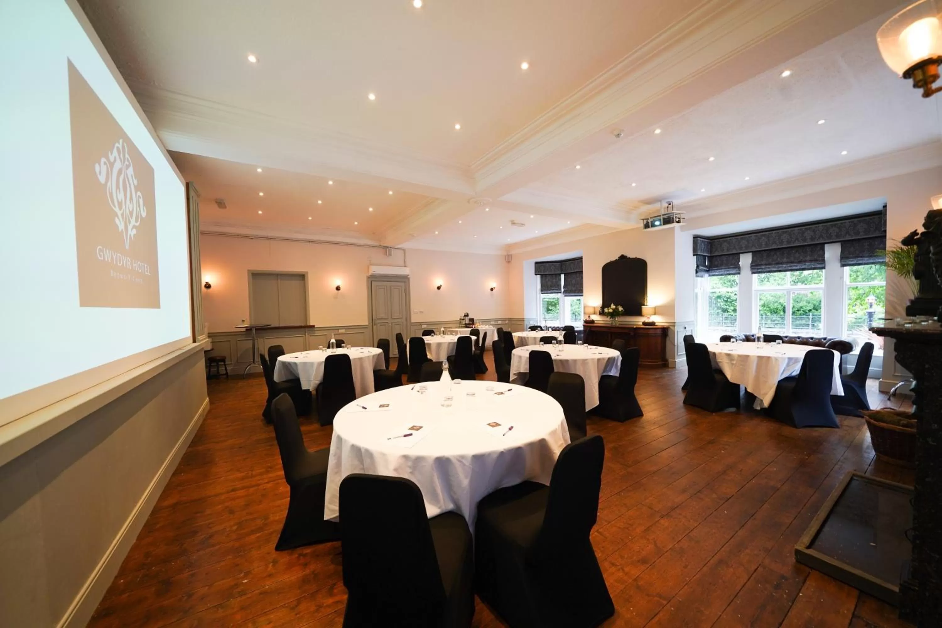 Business facilities in Gwydyr Hotel