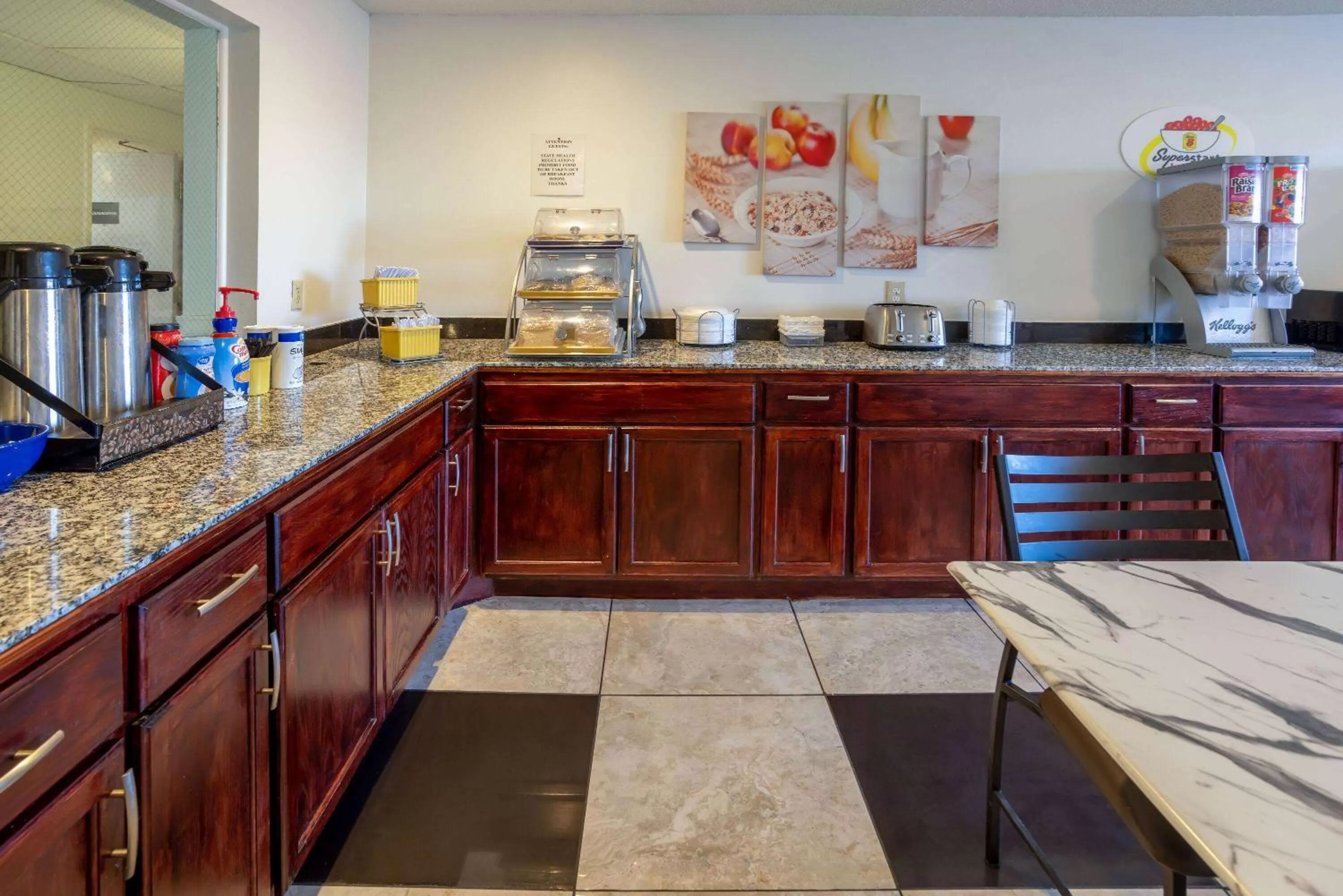 Breakfast in Super 8 by Wyndham Villa Rica