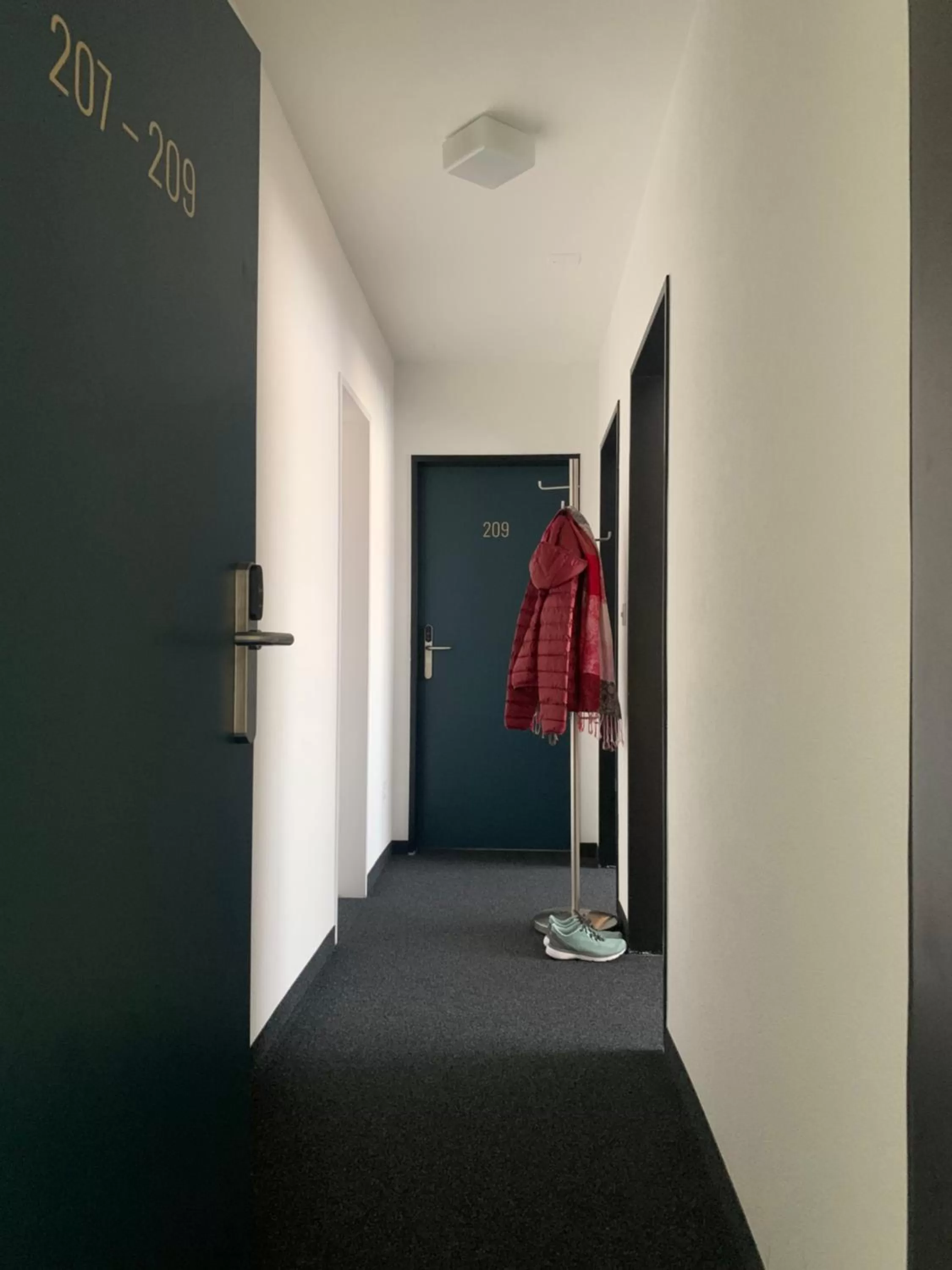 Breakfast in Hotel B&B Stossplatz anytime and easy self Check-in