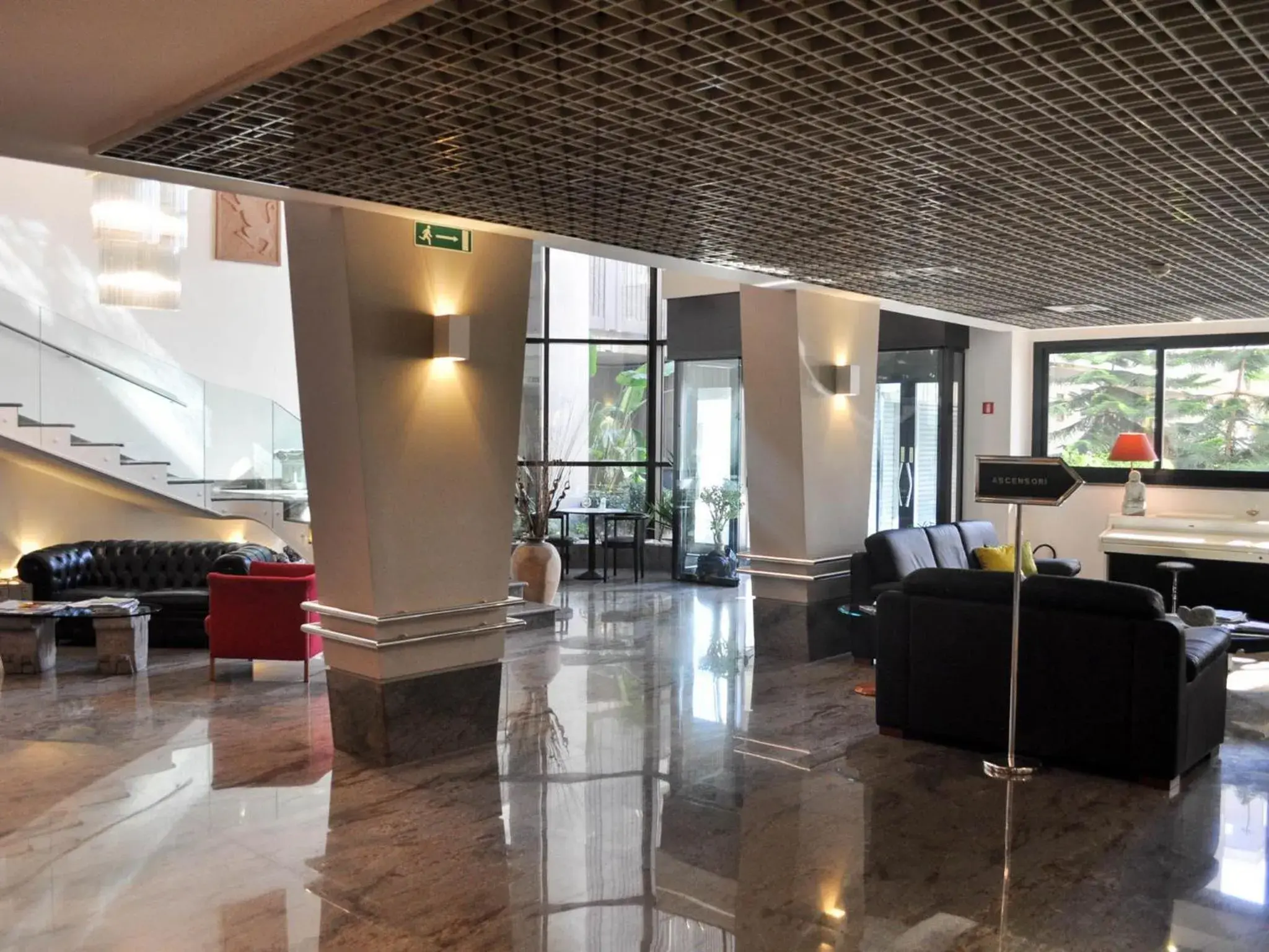Lobby or reception in Cristal Palace Hotel