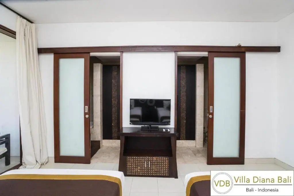 Property building, TV/Entertainment Center in Villa Diana Bali