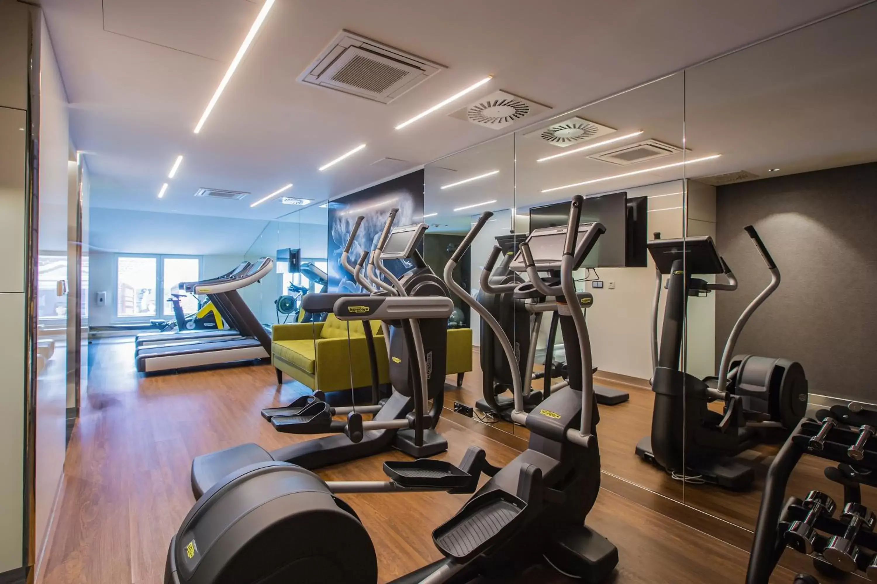 Fitness centre/facilities, Fitness Center/Facilities in Mercure Krakow Stare Miasto