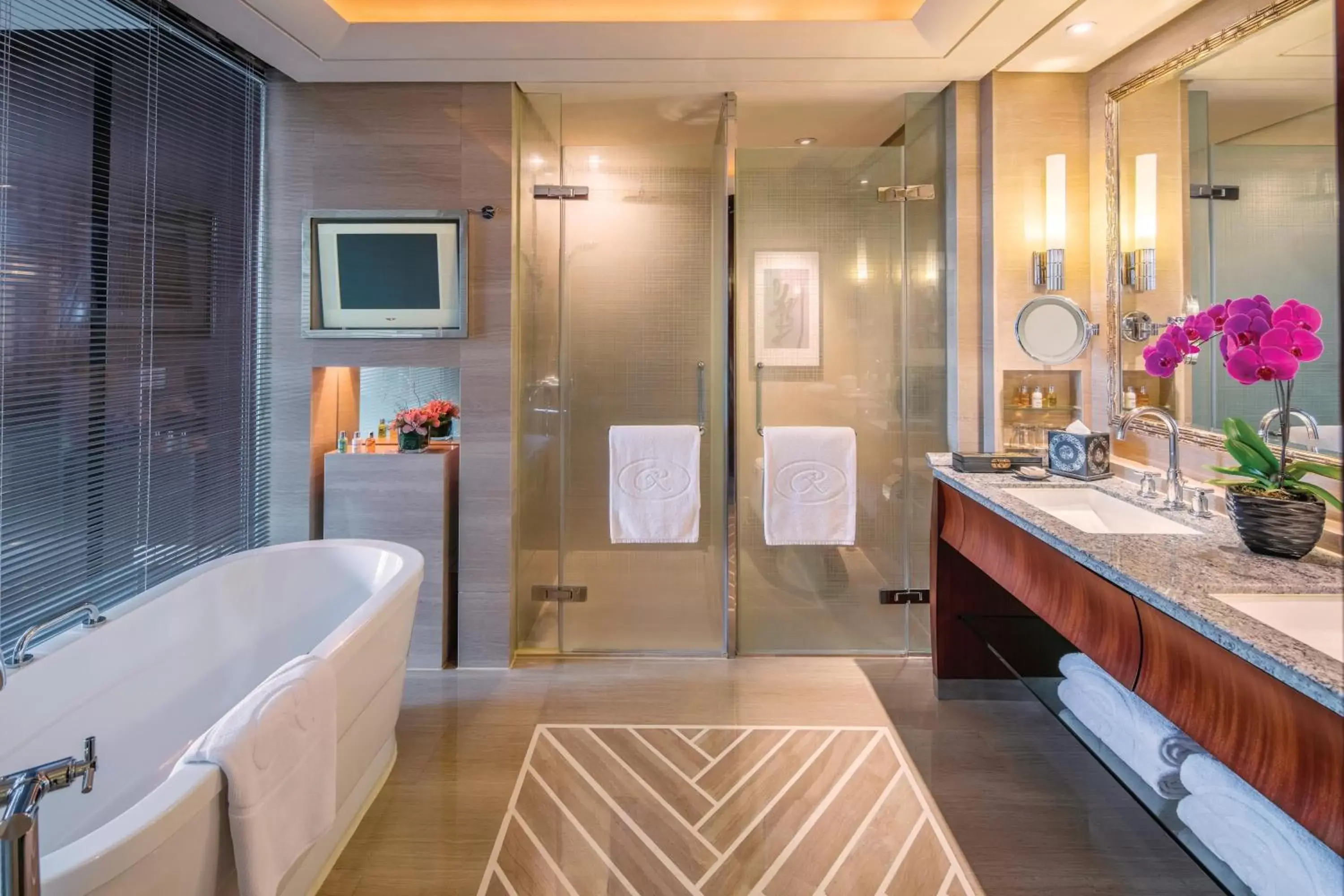 Bathroom in Regent Beijing