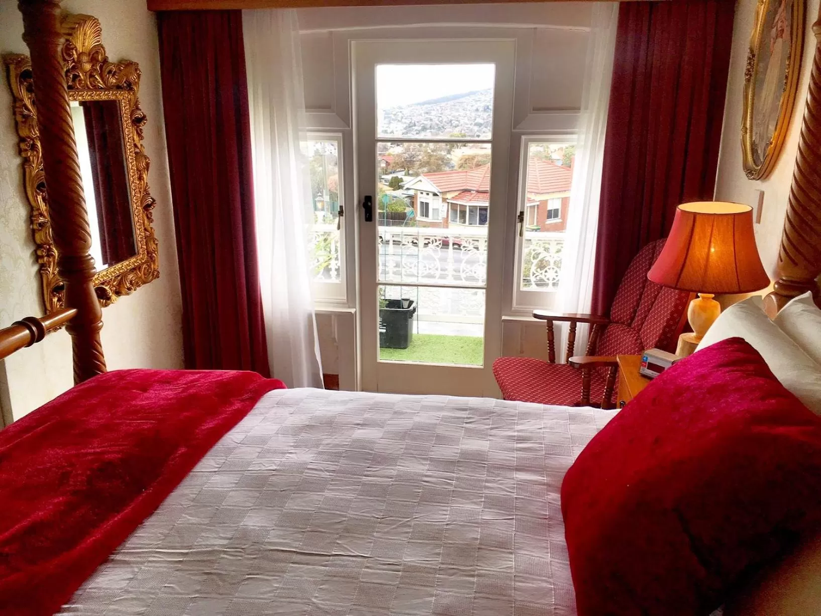 Bed in Motel Mayfair on Cavell