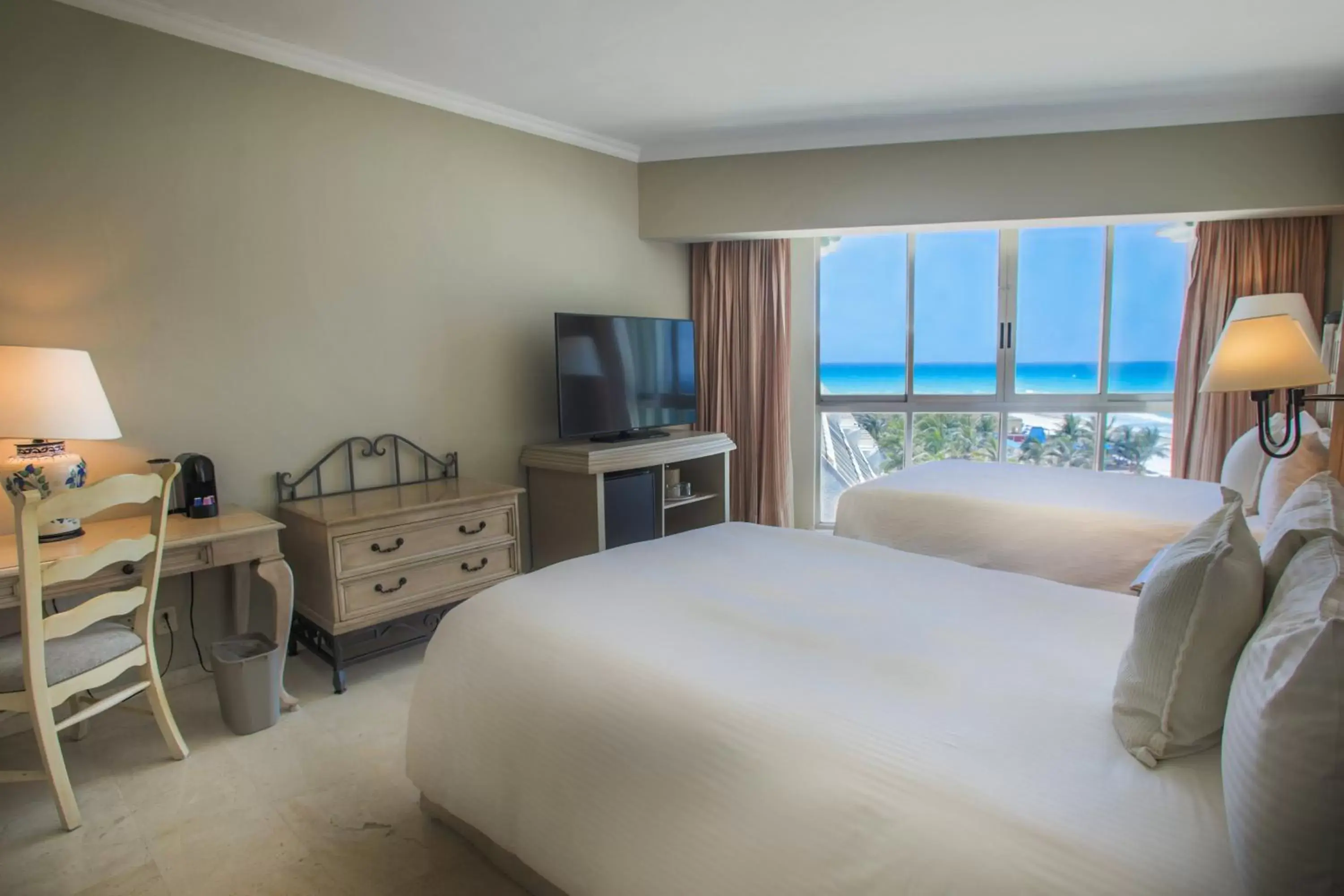 Superior Room in Sandos Cancun All Inclusive