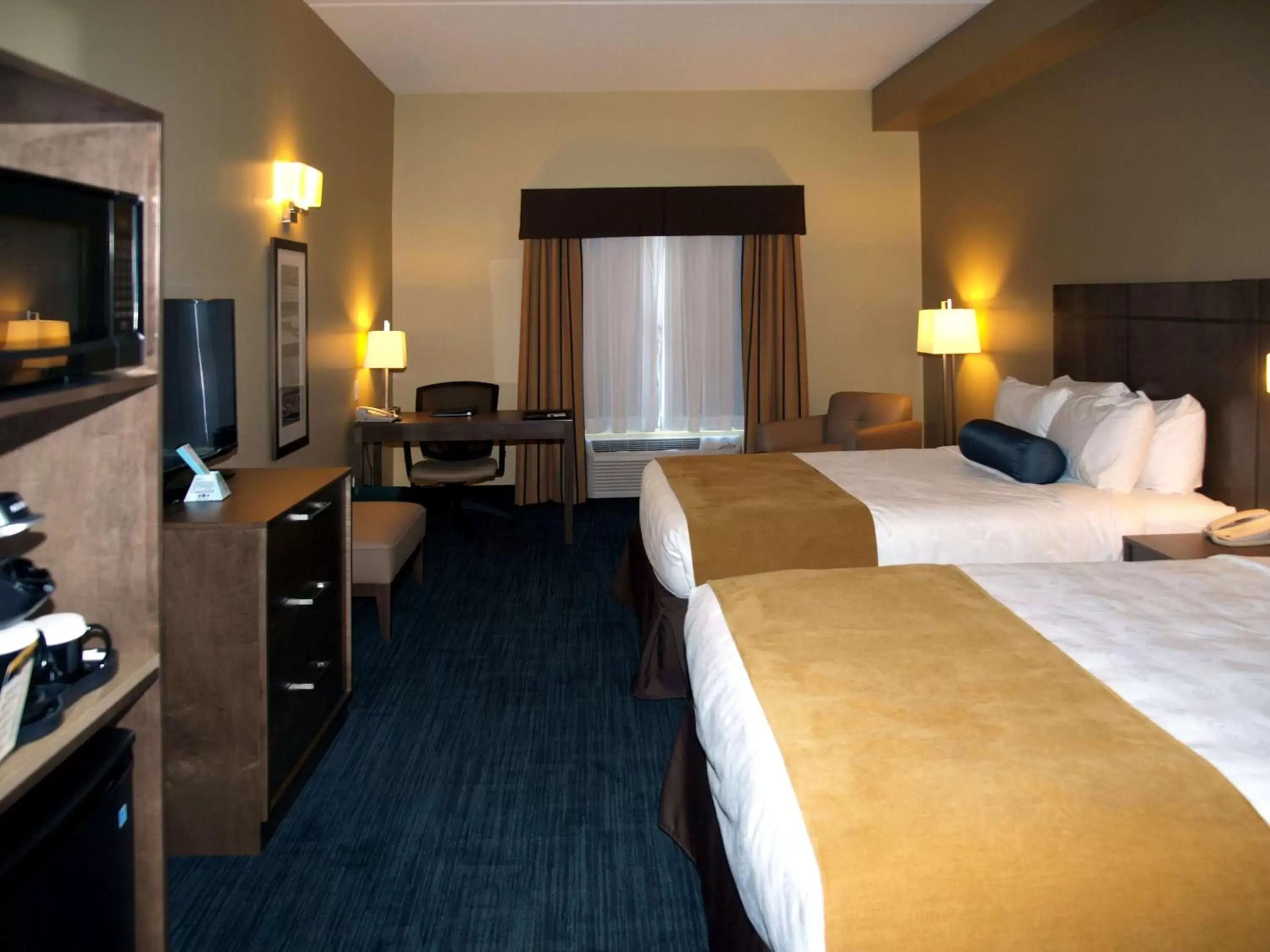 Photo of the whole room in Best Western Plus Winnipeg West