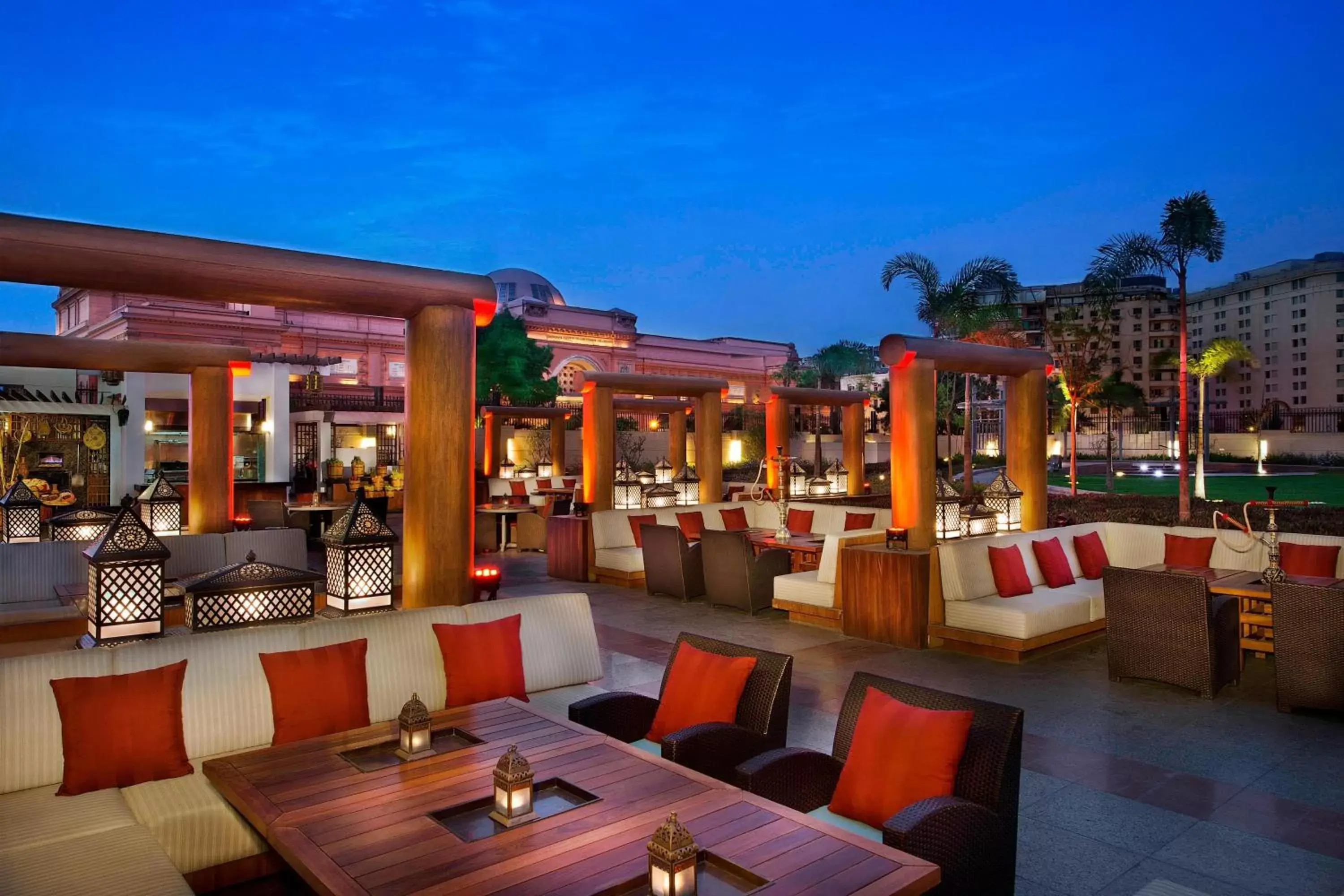 Restaurant/places to eat, Lounge/Bar in The Nile Ritz-Carlton, Cairo
