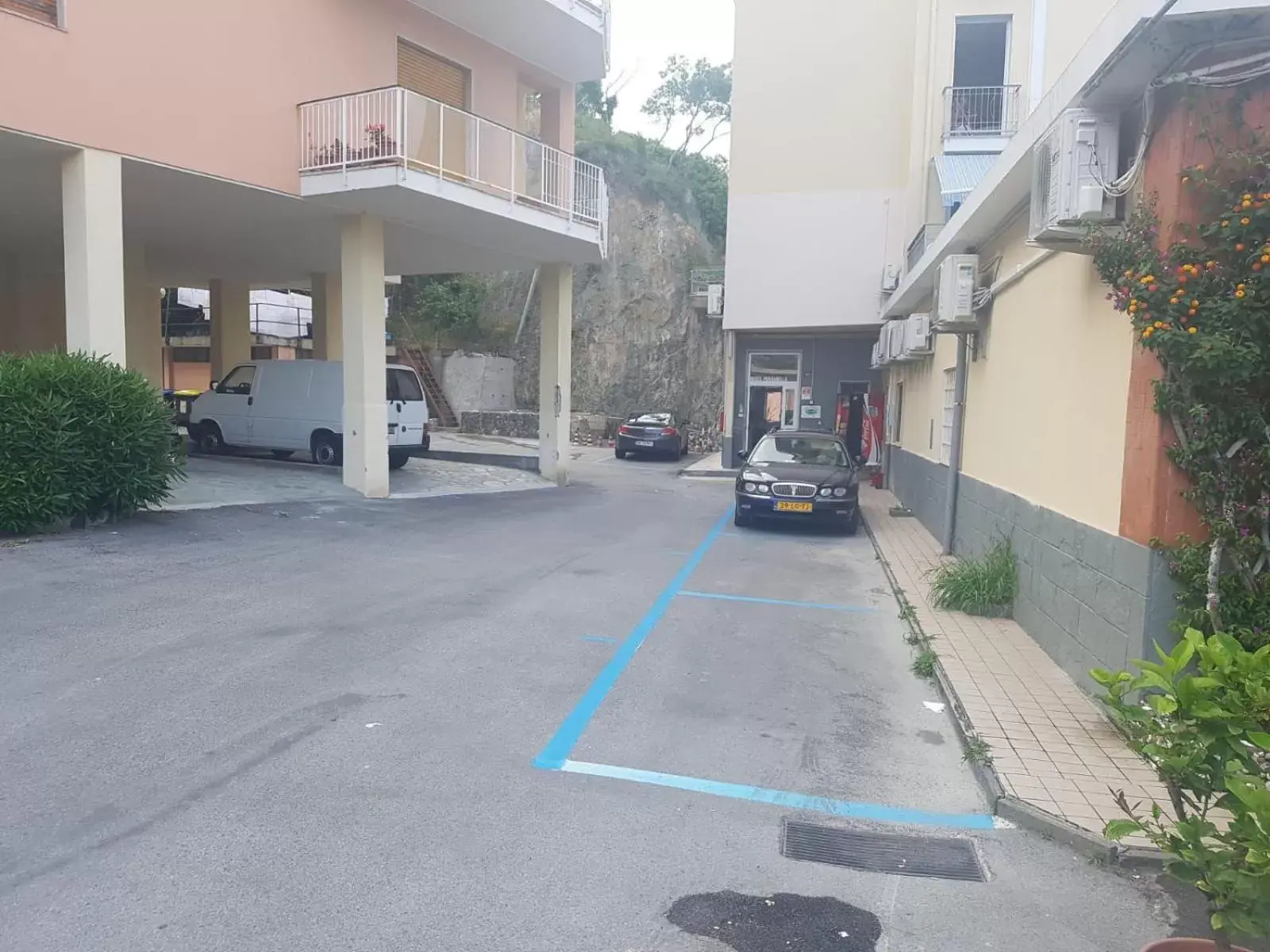 Parking in Hotel Puntabella