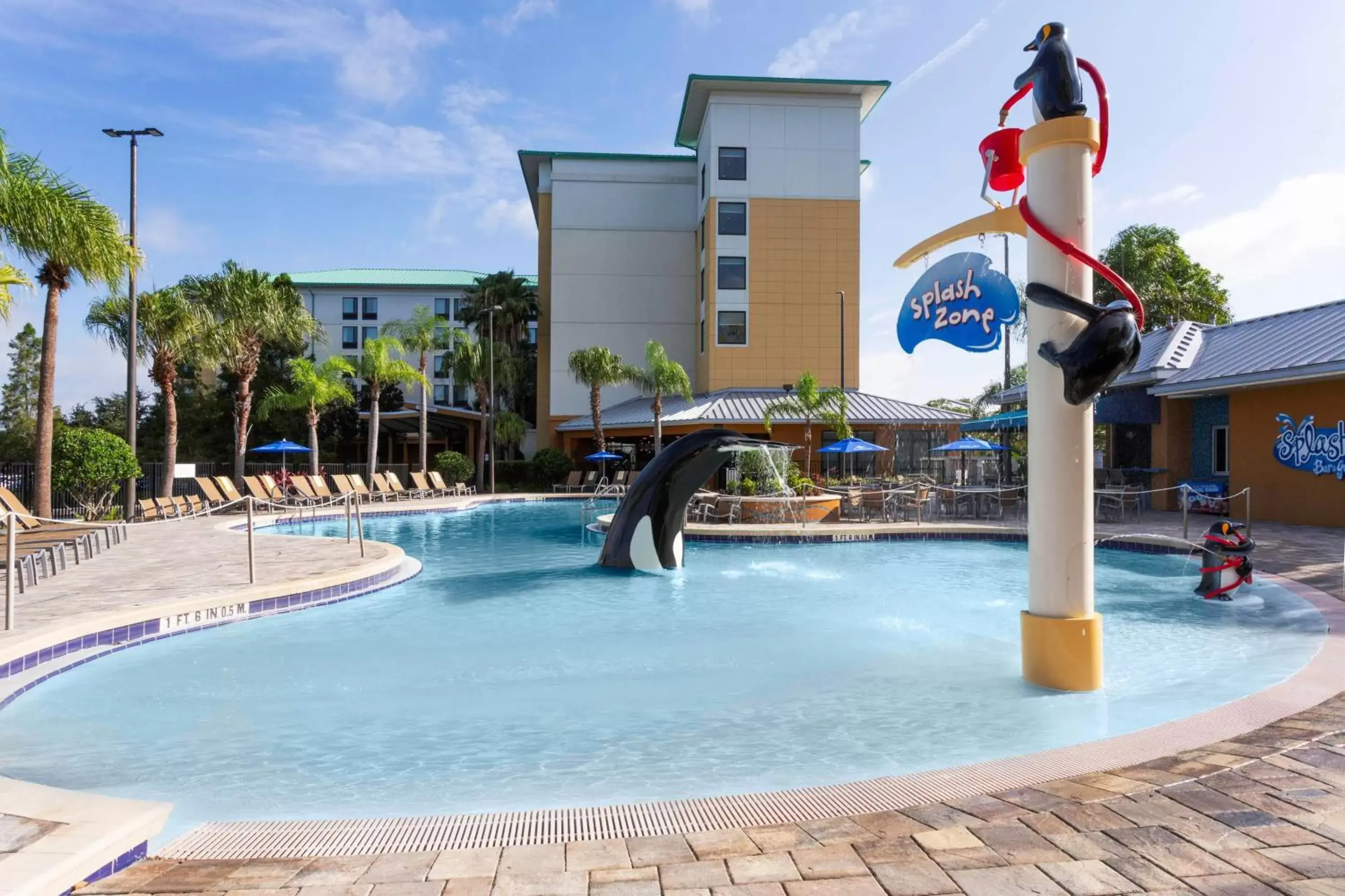 Swimming pool, Property Building in SpringHill Suites by Marriott Orlando at SeaWorld