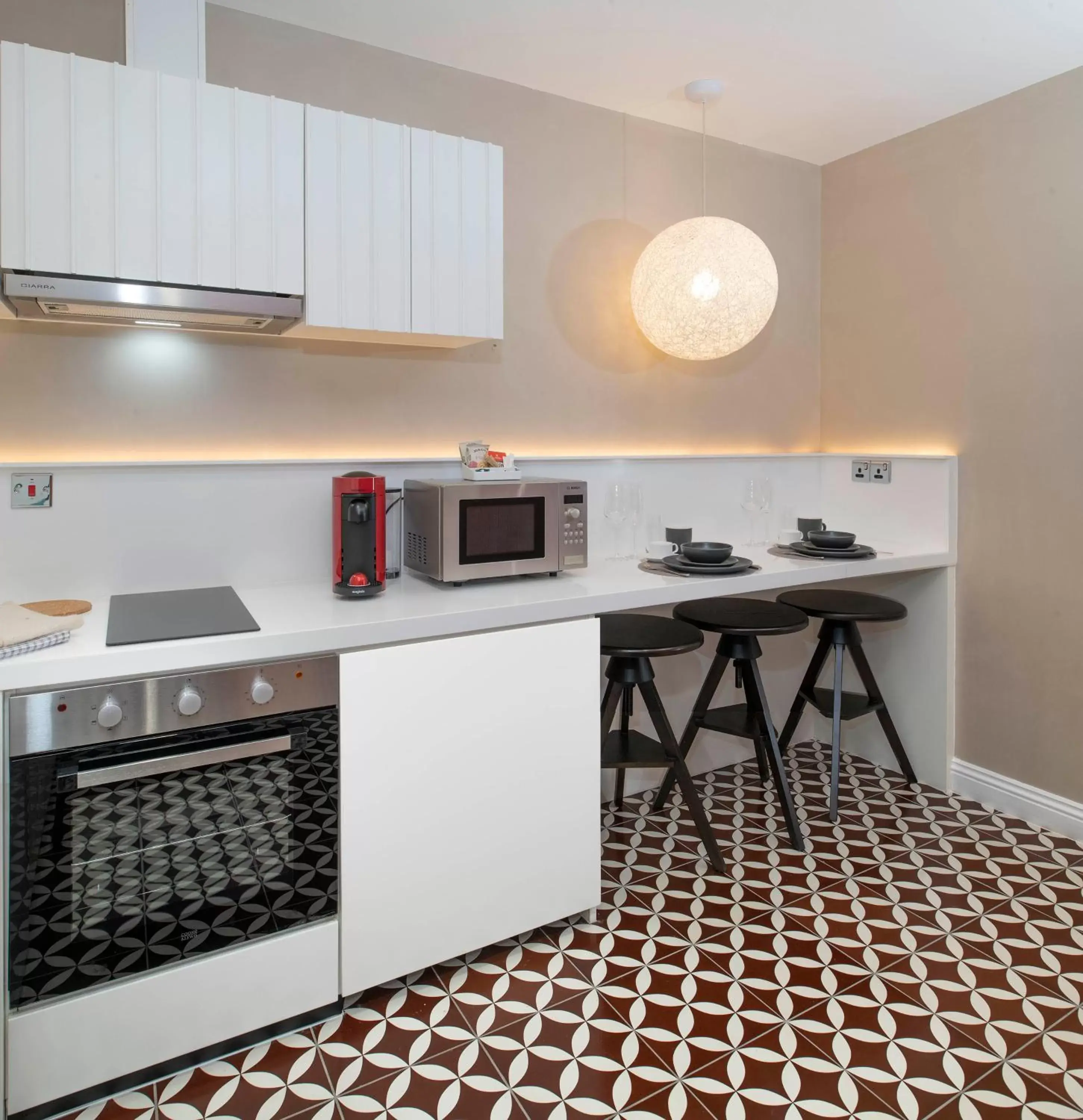Kitchen or kitchenette, Kitchen/Kitchenette in Trueman Court Luxury Serviced Apartments