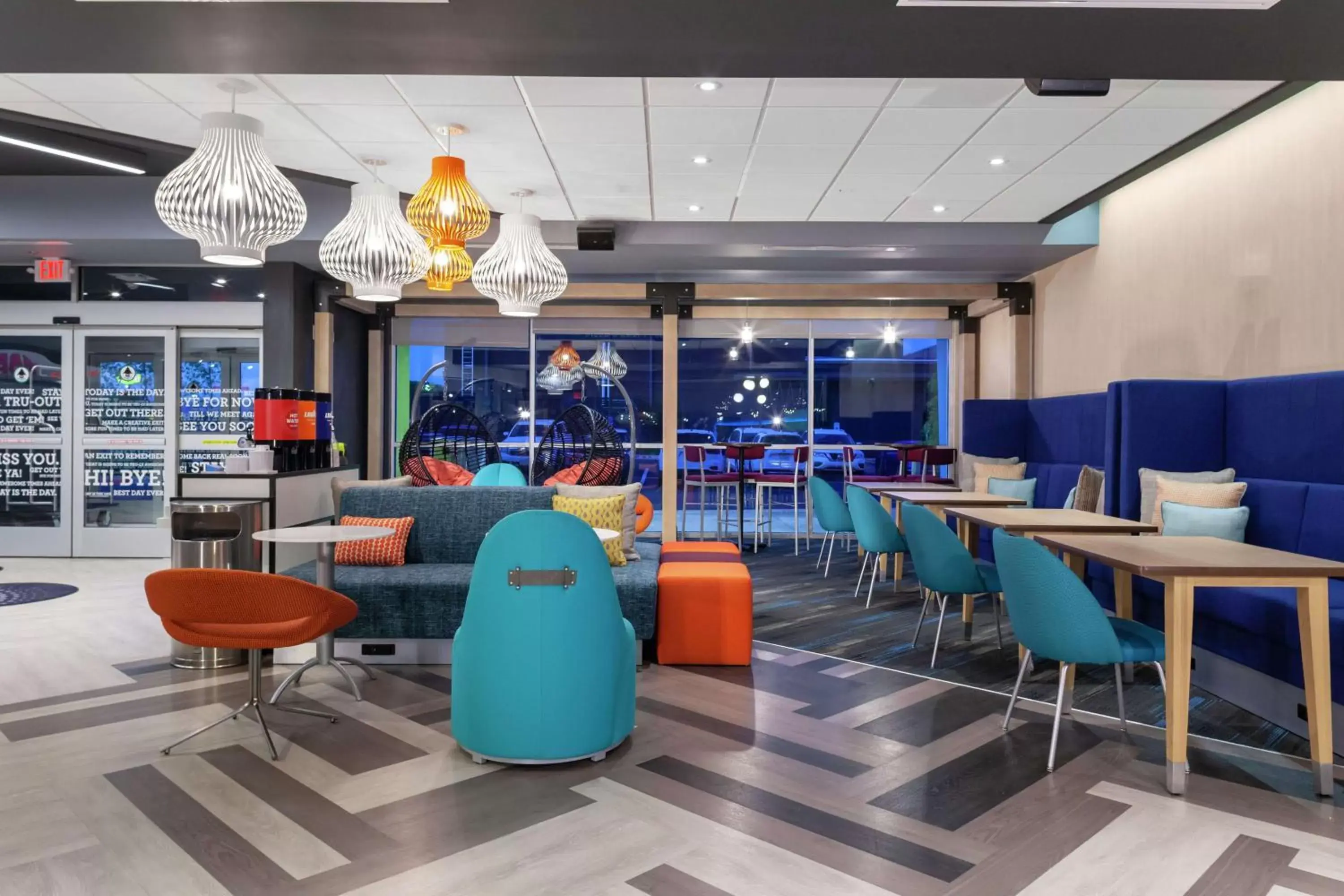 Lobby or reception, Lounge/Bar in Tru by Hilton Round Rock