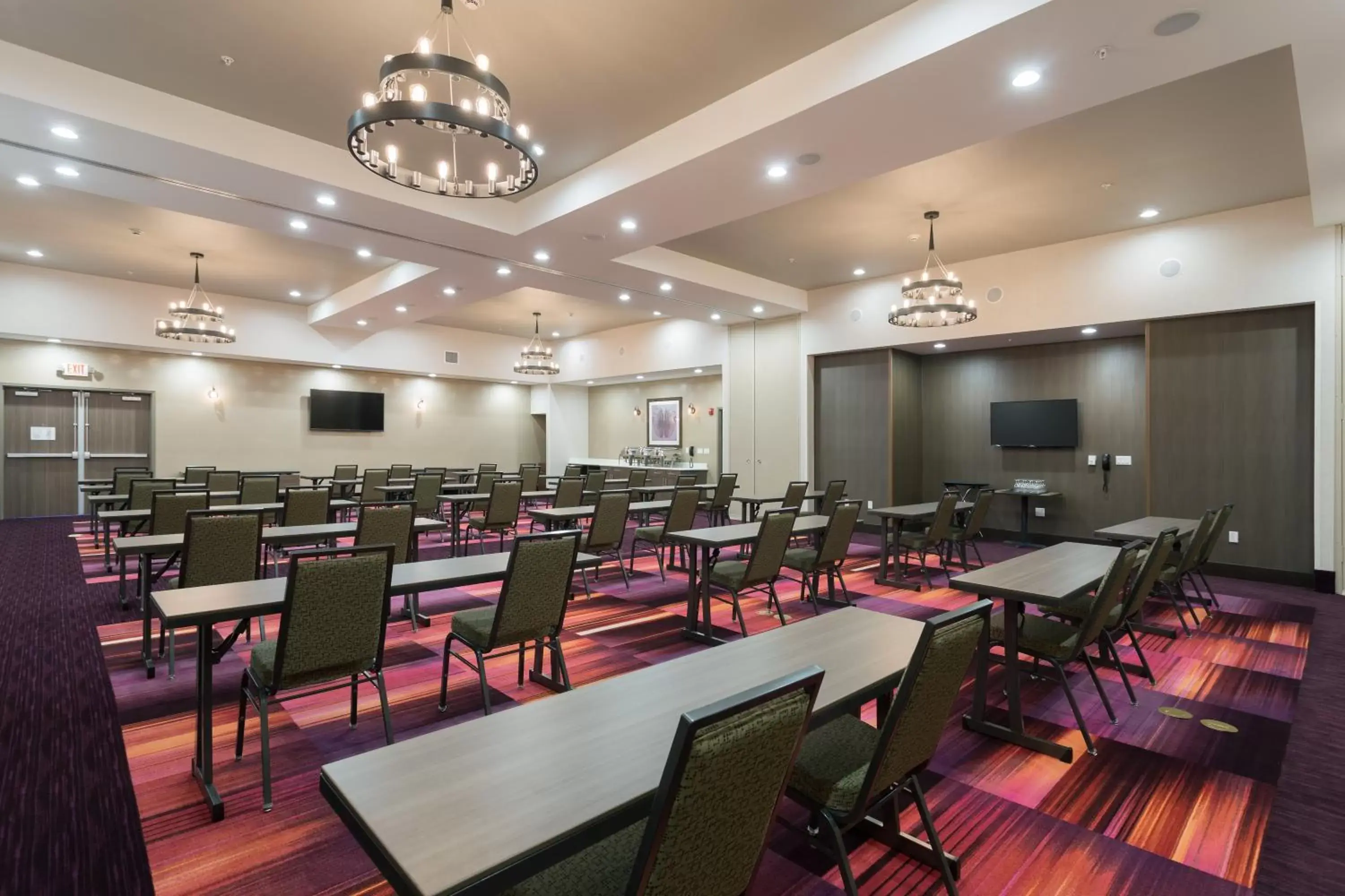 Banquet/Function facilities, Restaurant/Places to Eat in Holiday Inn San Marcos Convention Center, an IHG Hotel