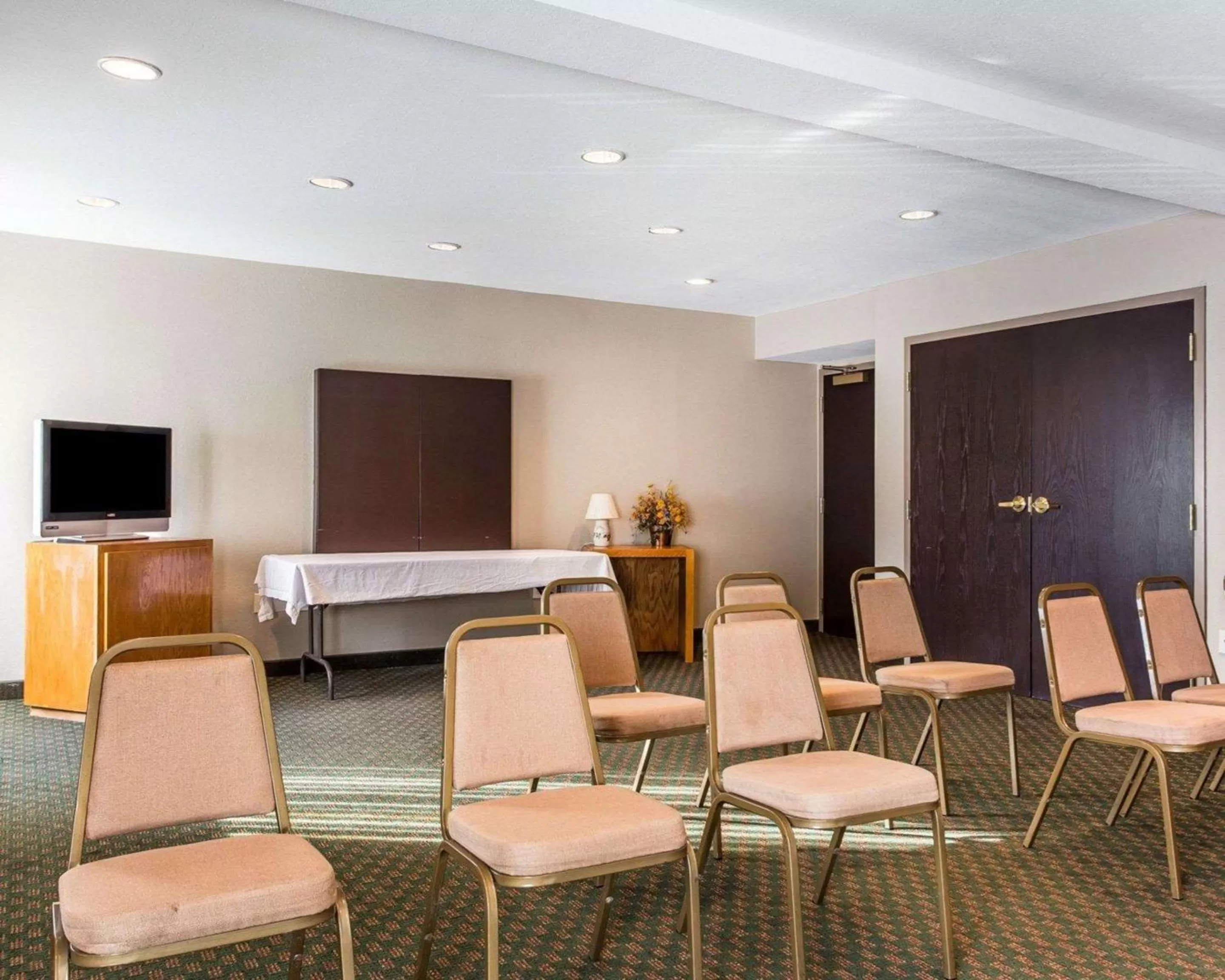 On site in Sleep Inn Near Ft Jackson