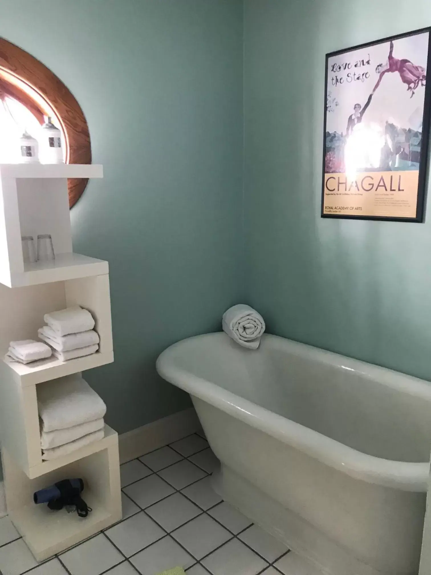 Bathroom in Lauerman House Inn Bed & Breakfast