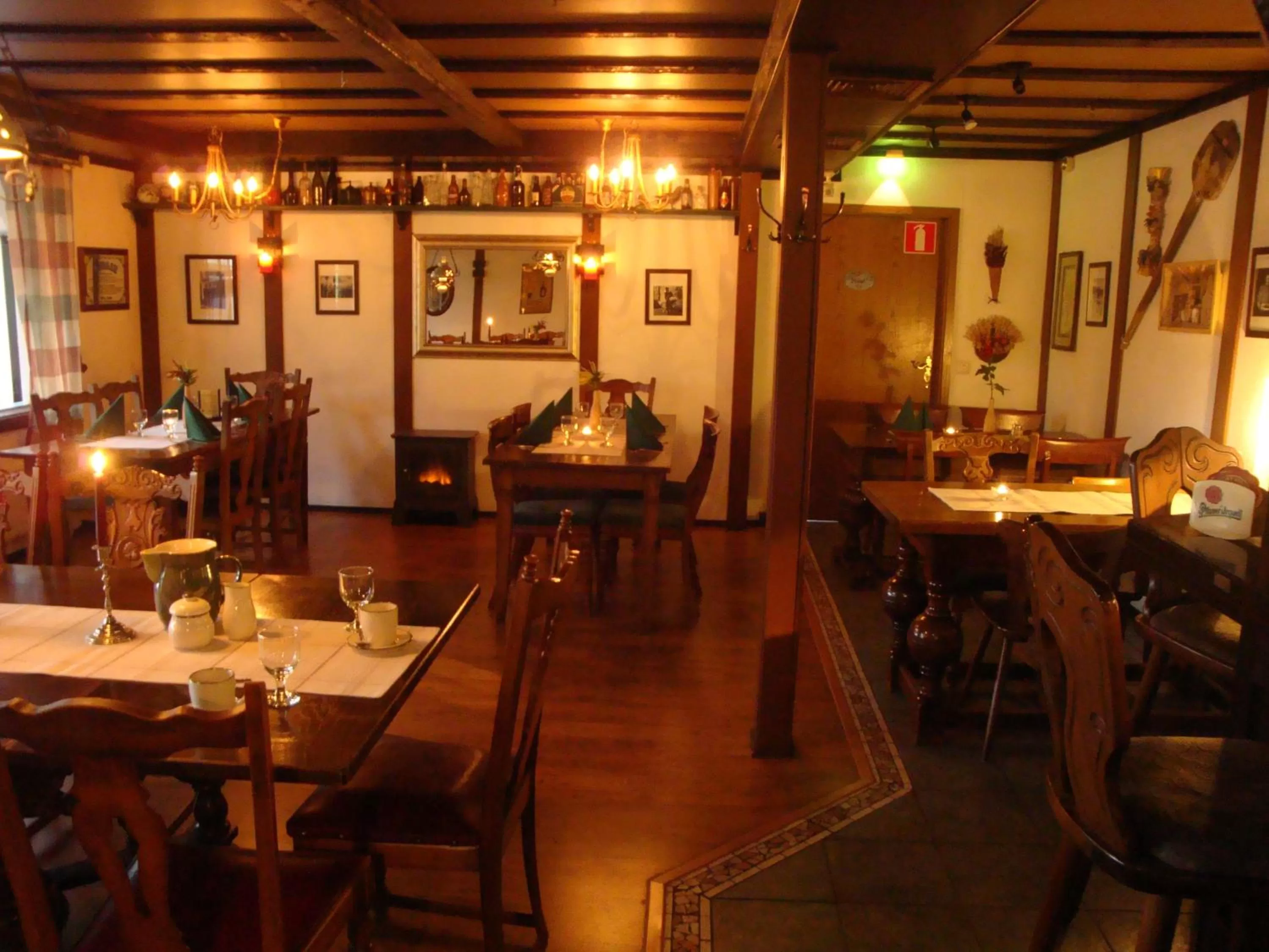 Lounge or bar in Cronin's Guesthouse Bed & Breakfast