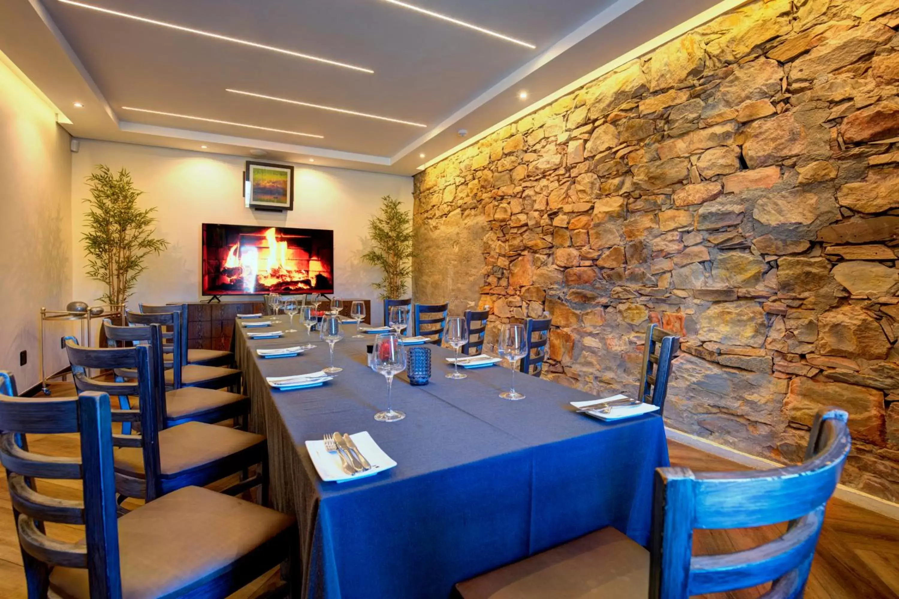Meeting/conference room, Restaurant/Places to Eat in Protea Hotel by Marriott Mossel Bay