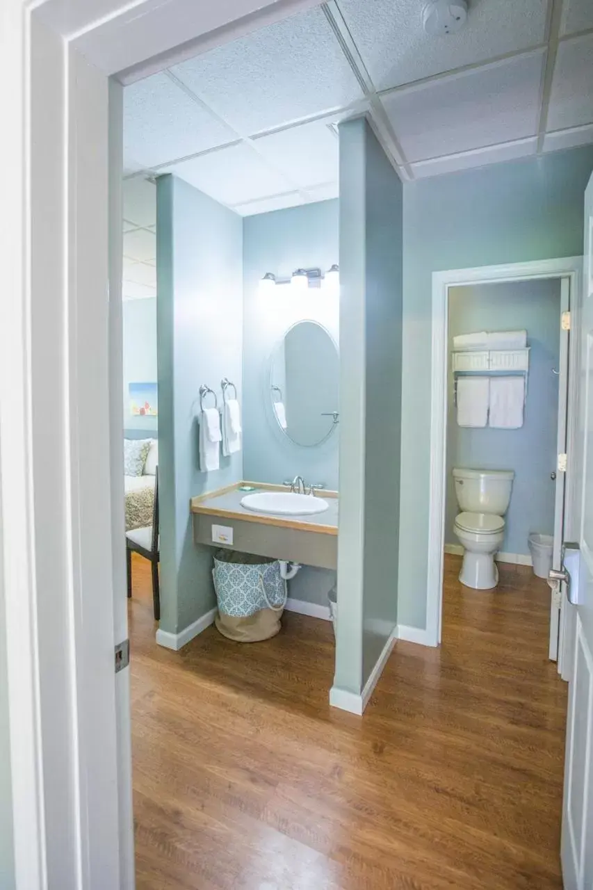 Bathroom in Trailhead Lodging