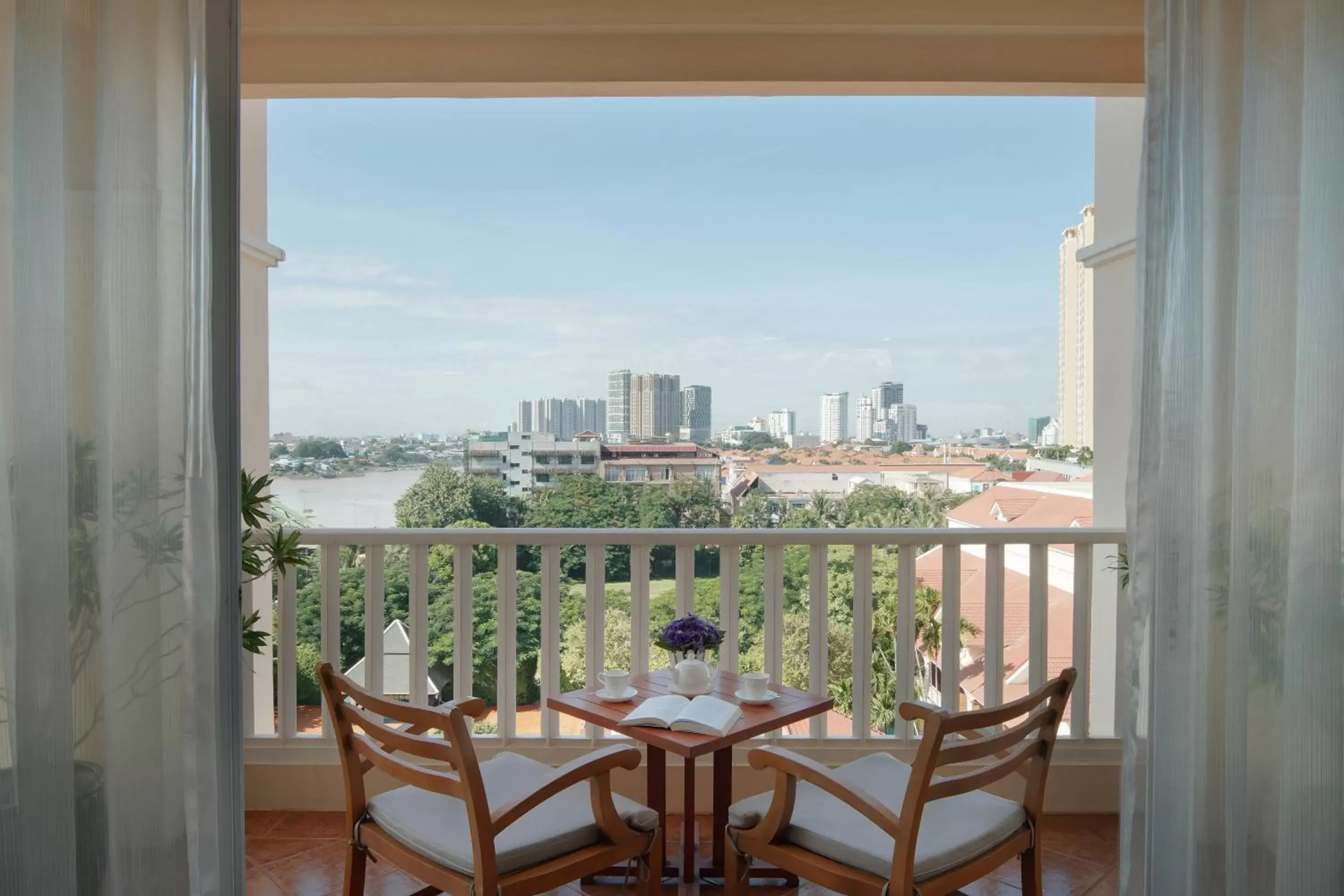 Balcony/Terrace in Sofitel Phnom Penh Phokeethra