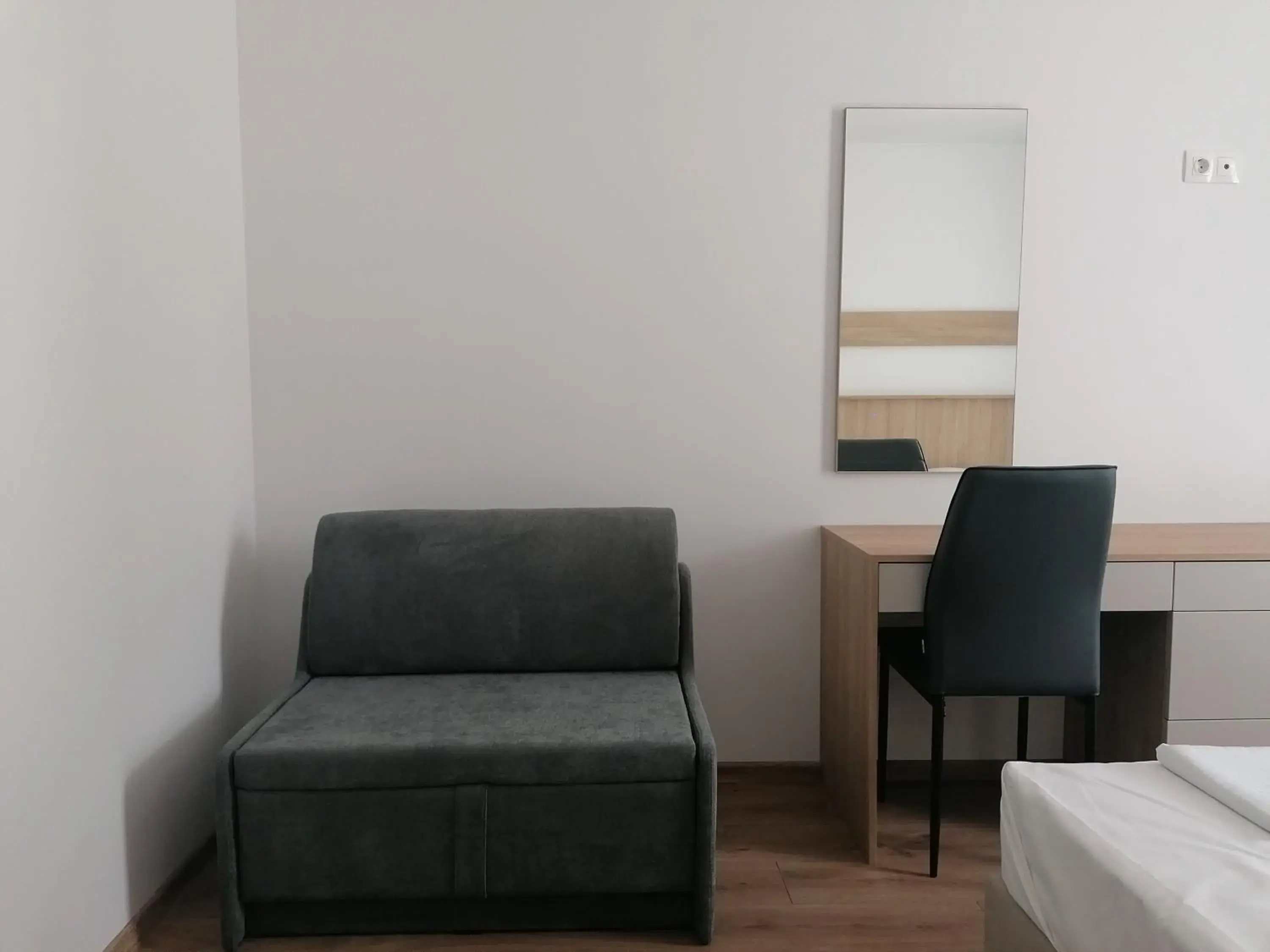 Bedroom, Seating Area in Hotel Samara