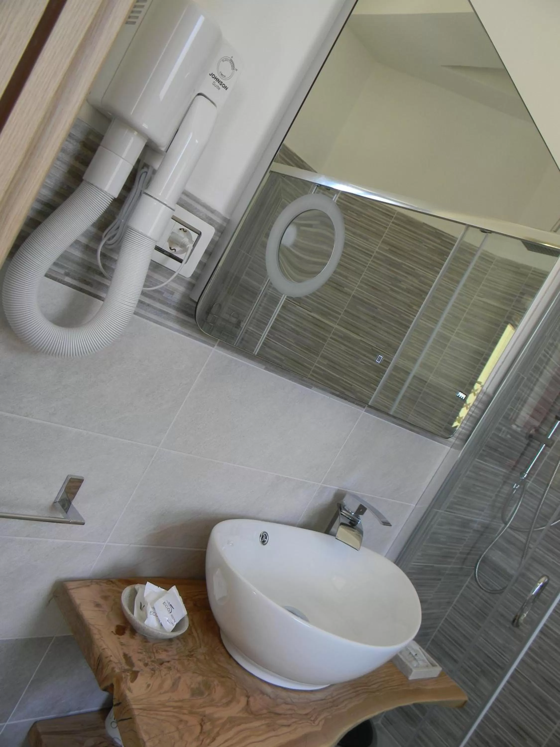 Bathroom in Tropeacentro