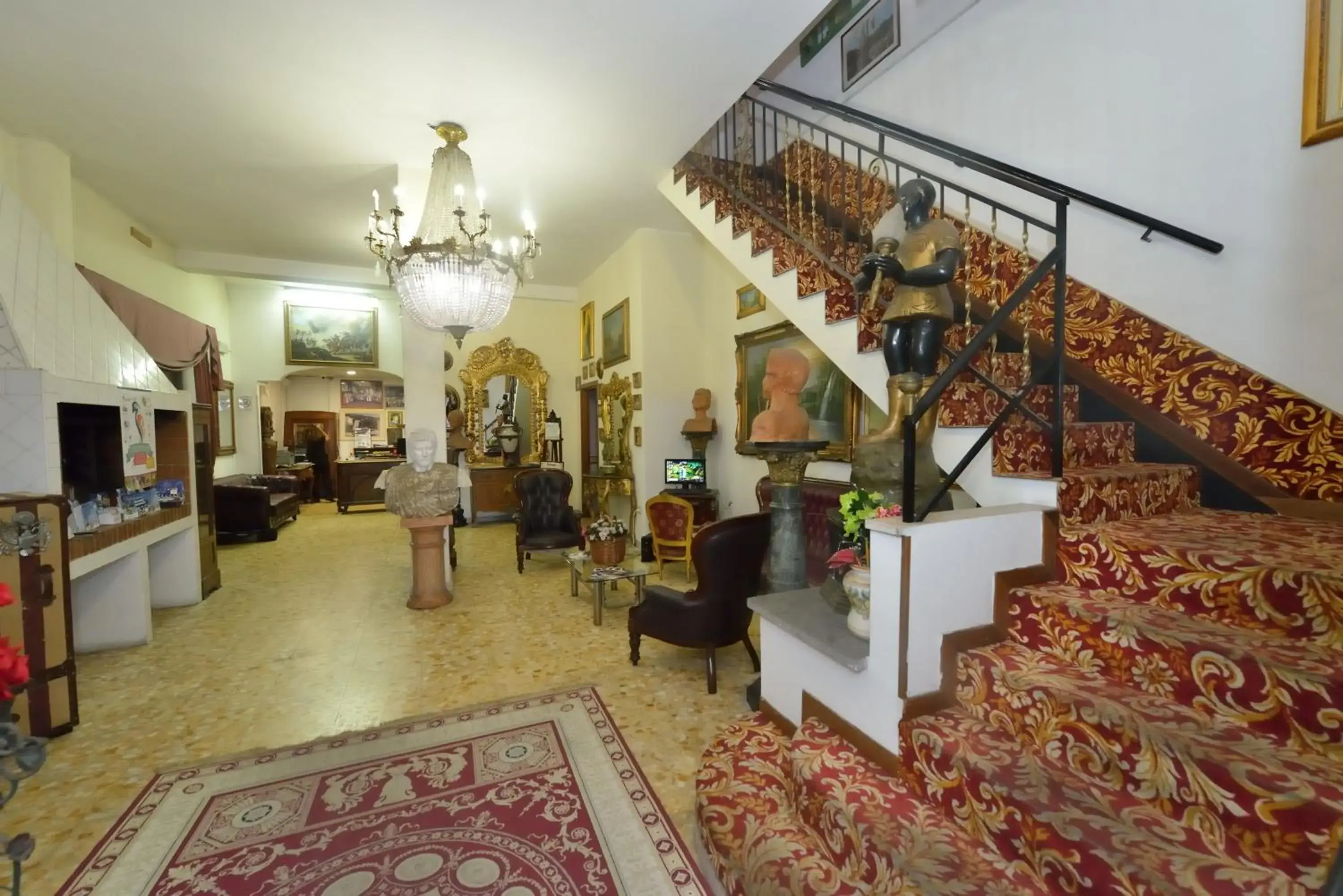 Lobby or reception in Hotel Chopin Lobby or reception in Hotel Chopin