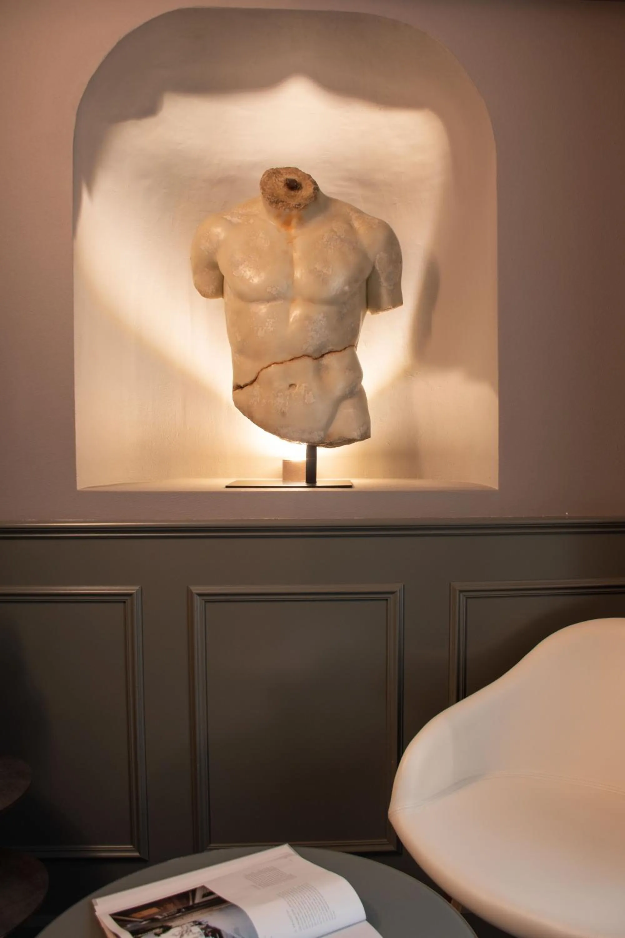 Communal lounge/ TV room in The Frame Hotel