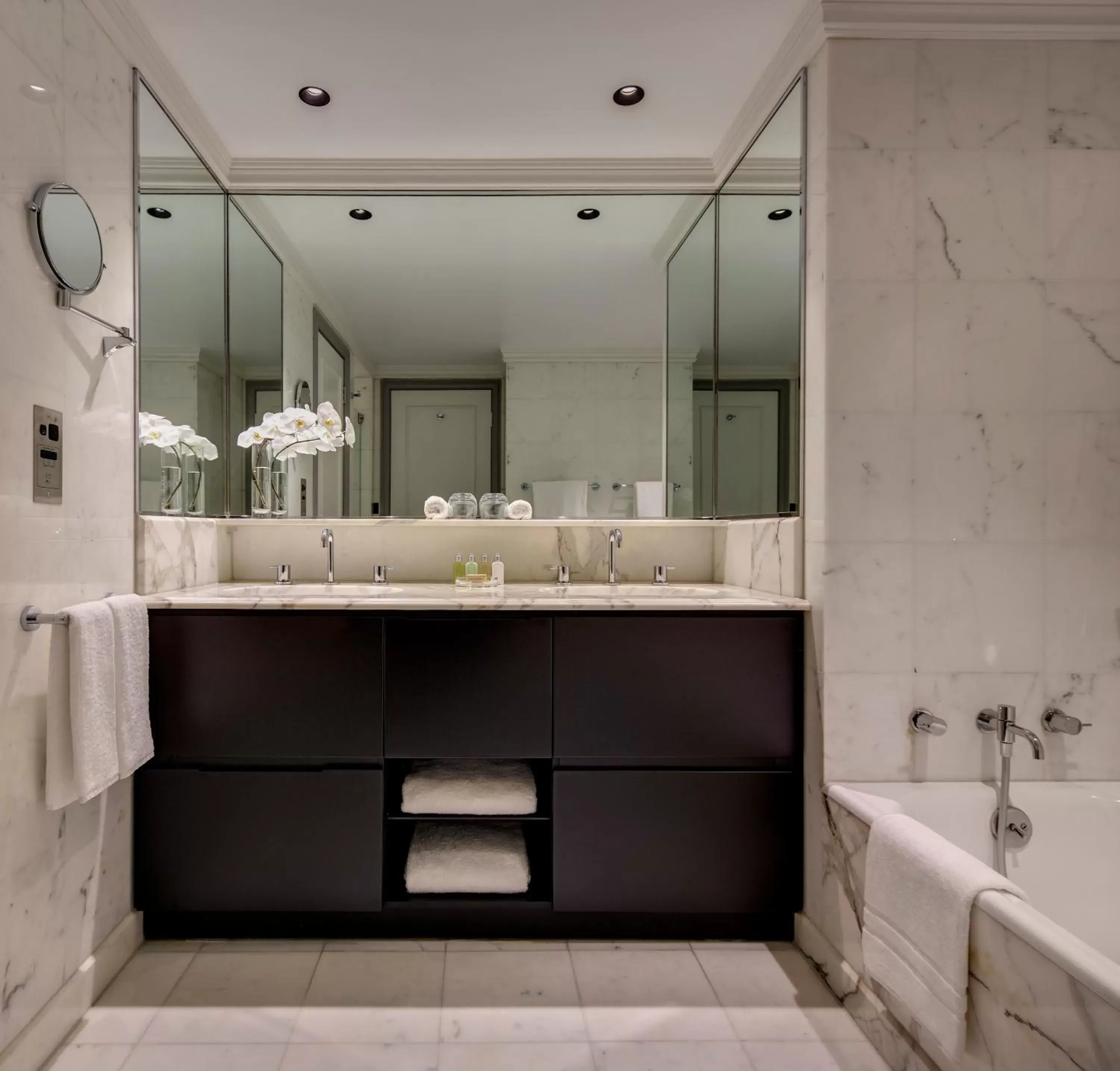 Bathroom in InterContinental Sydney Double Bay, an IHG Hotel