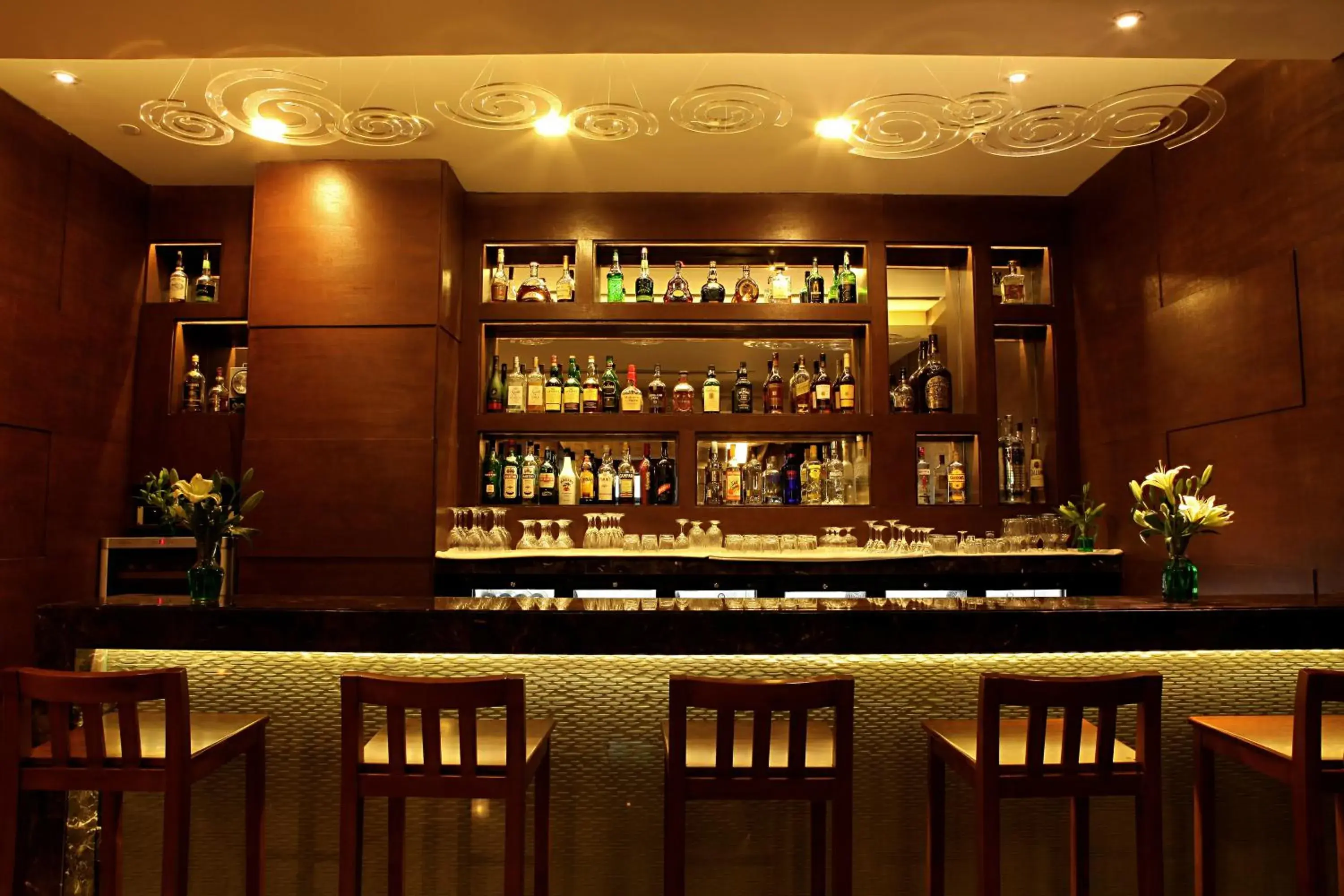 Restaurant/places to eat, Lounge/Bar in The Metropolitan Hotel New Delhi