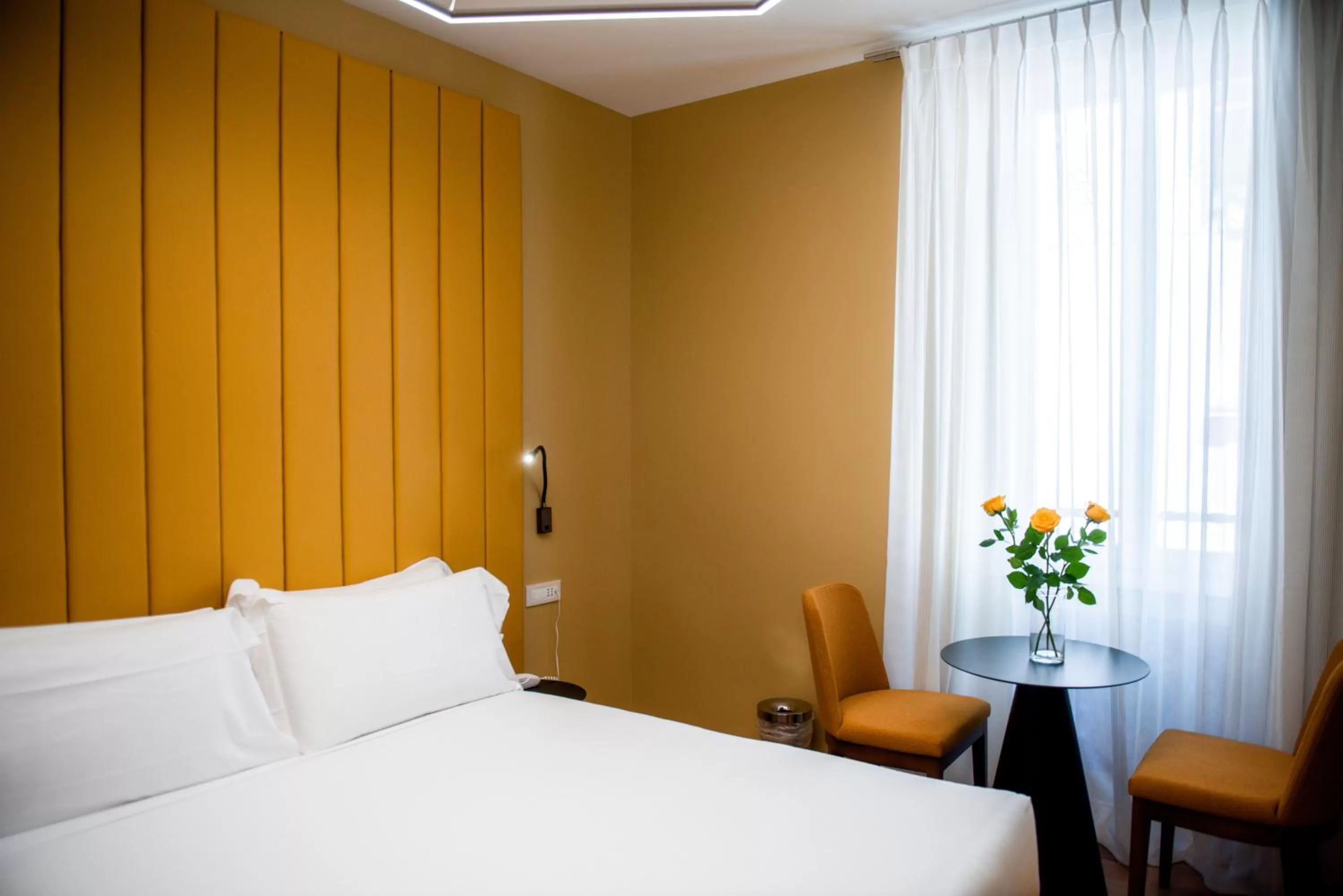 Photo of the whole room, Bed in Boutique Centrale Palace Hotel