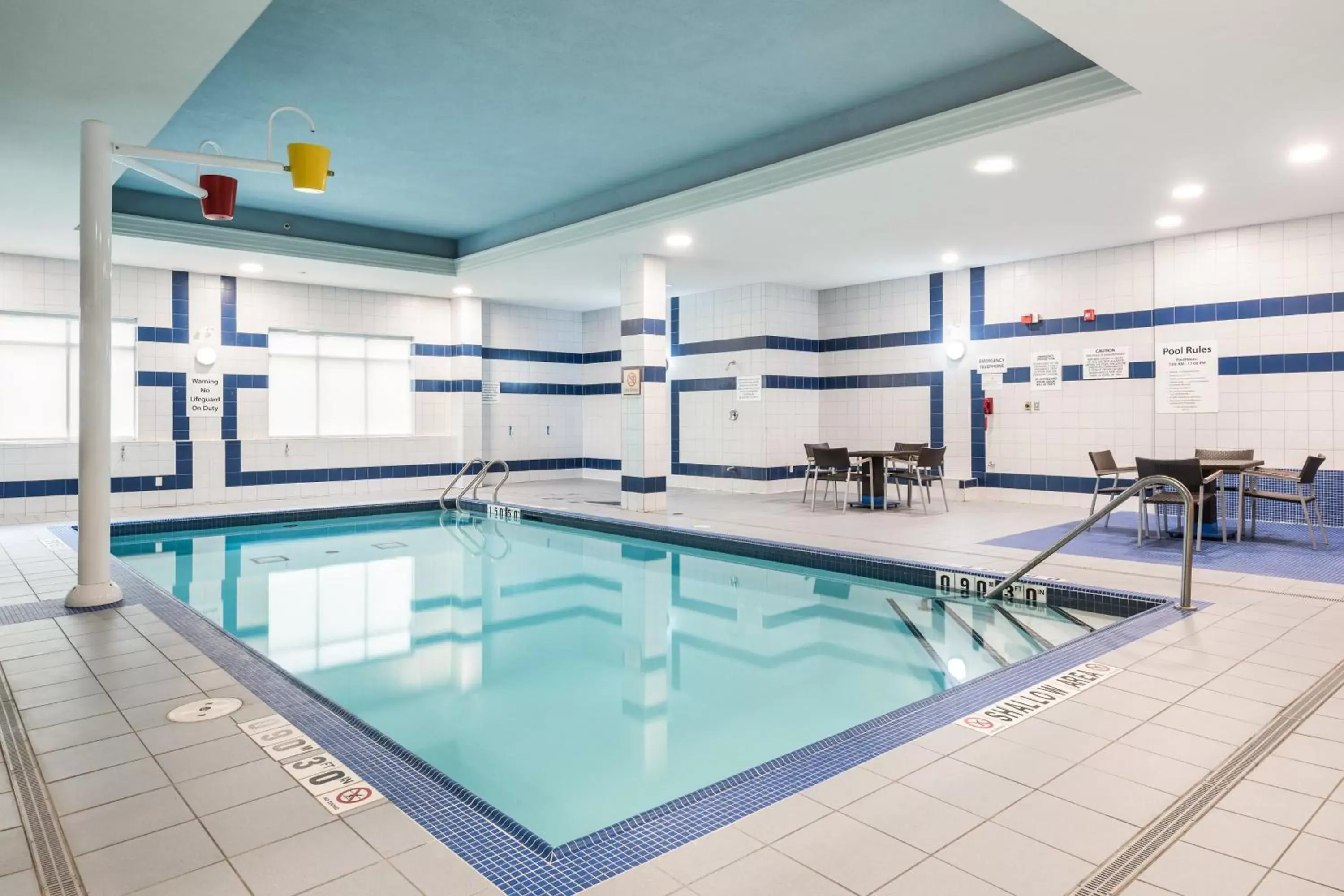 Swimming Pool in Holiday Inn Express Hotel & Suites Milton, an IHG Hotel