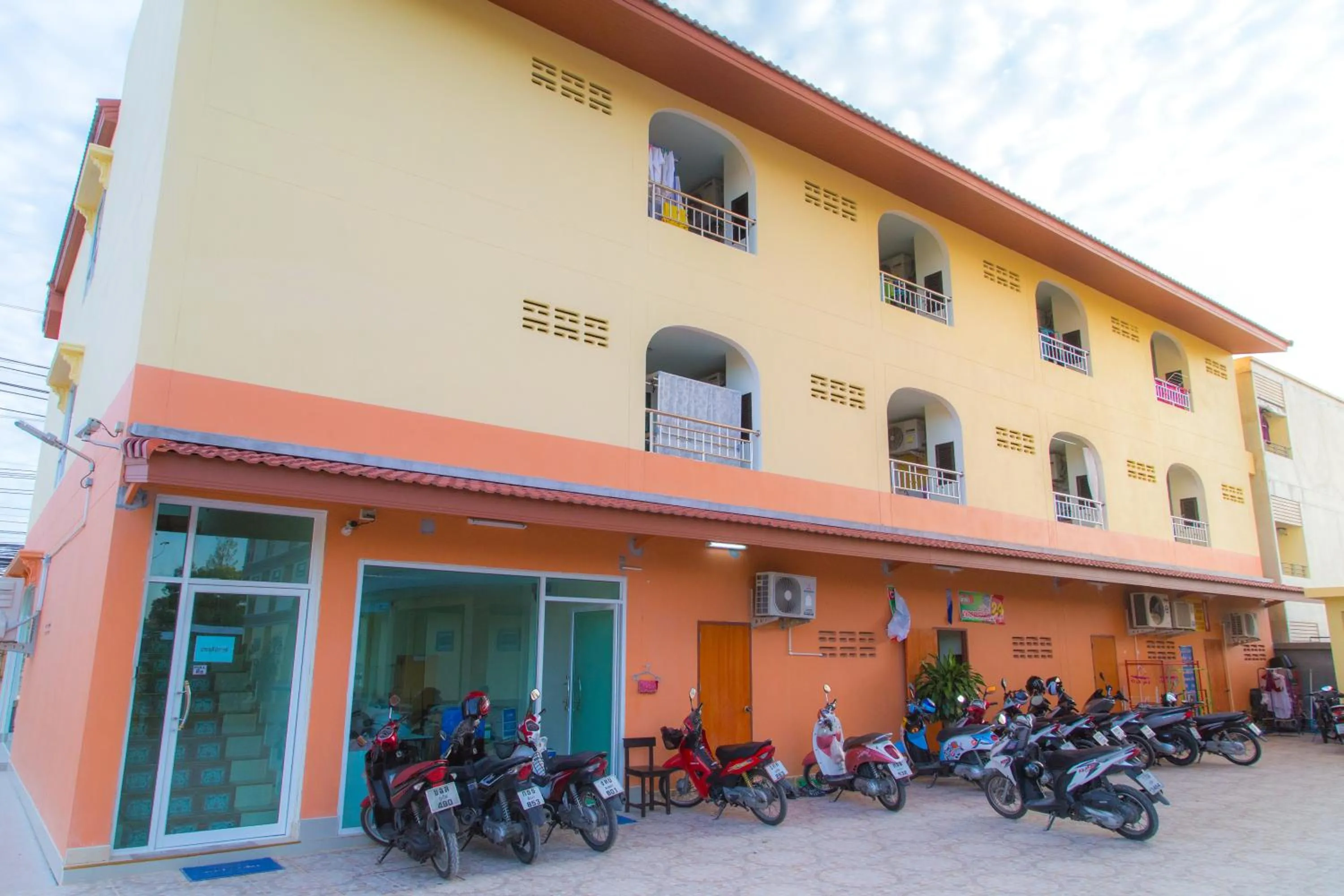 Facade/entrance in Smile Residence