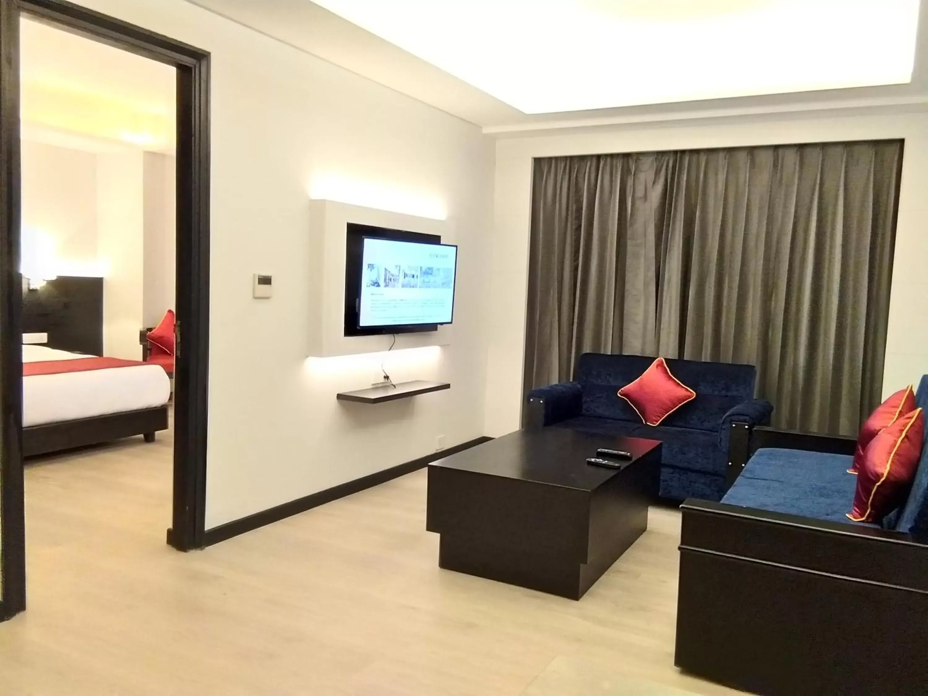 Living room, TV/Entertainment Center in Ramada Encore Jalandhar