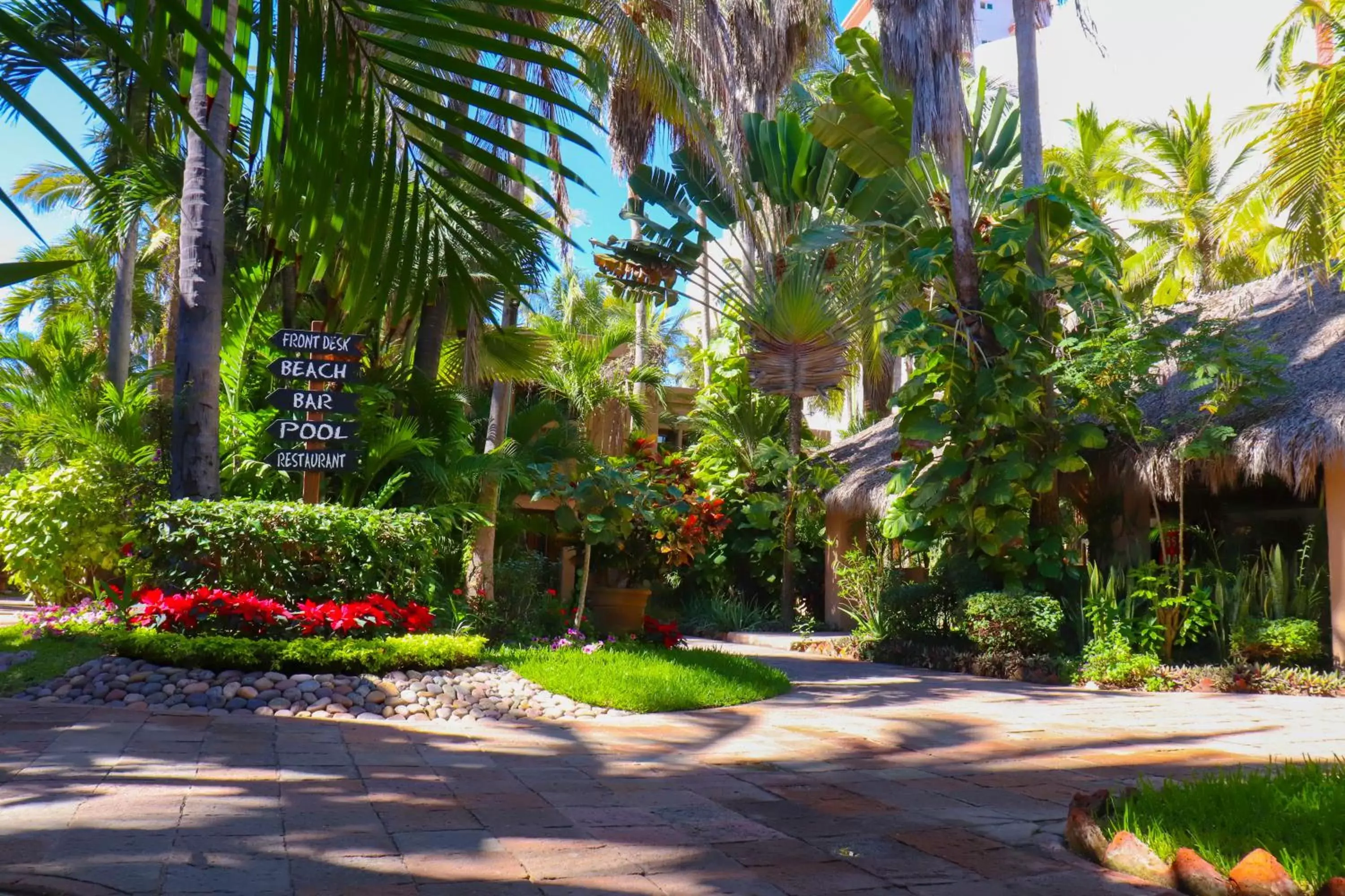 Garden in Villas El Rancho Green Resort
