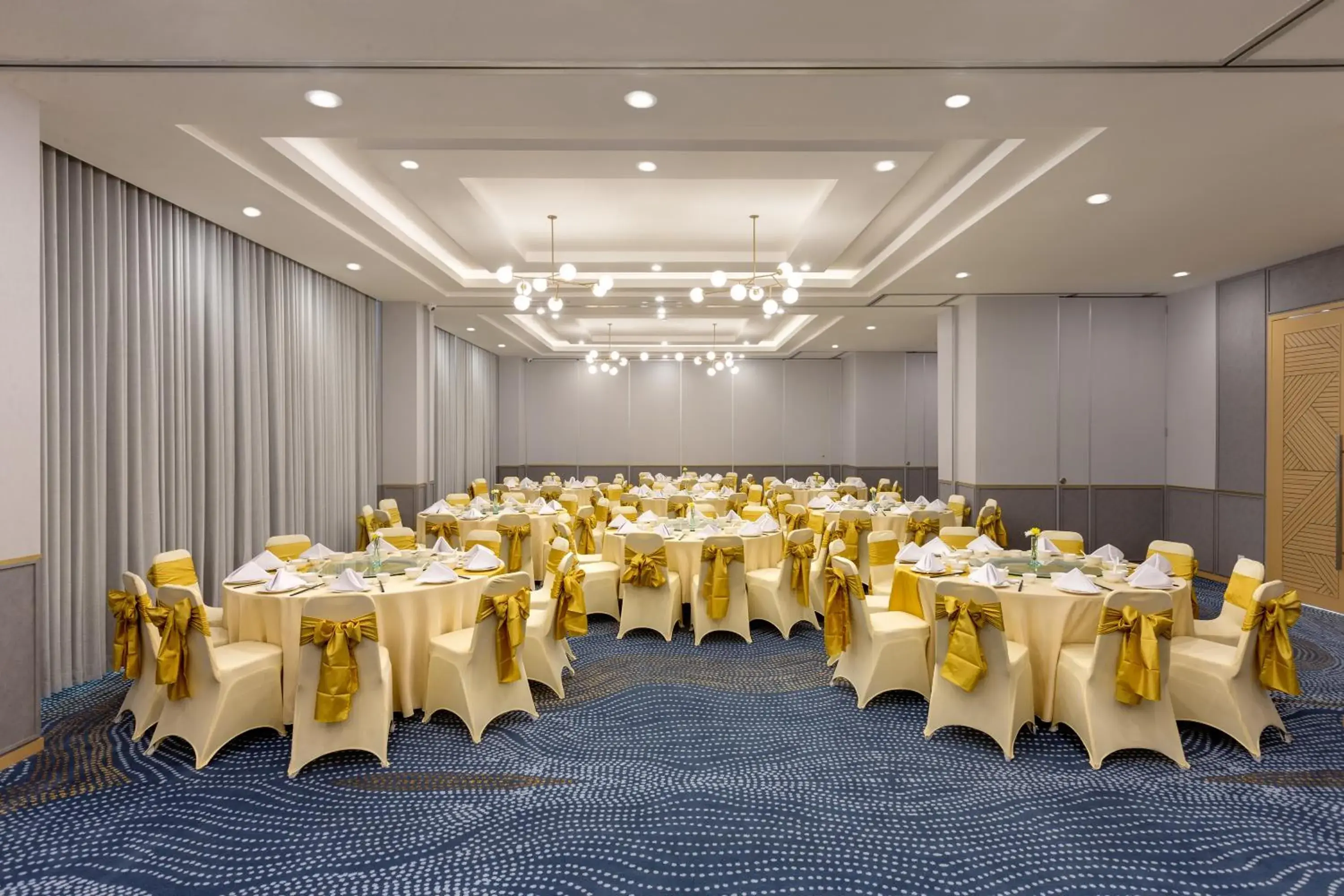 Banquet/Function facilities, Banquet Facilities in Hotel Santika Pasir Koja Bandung