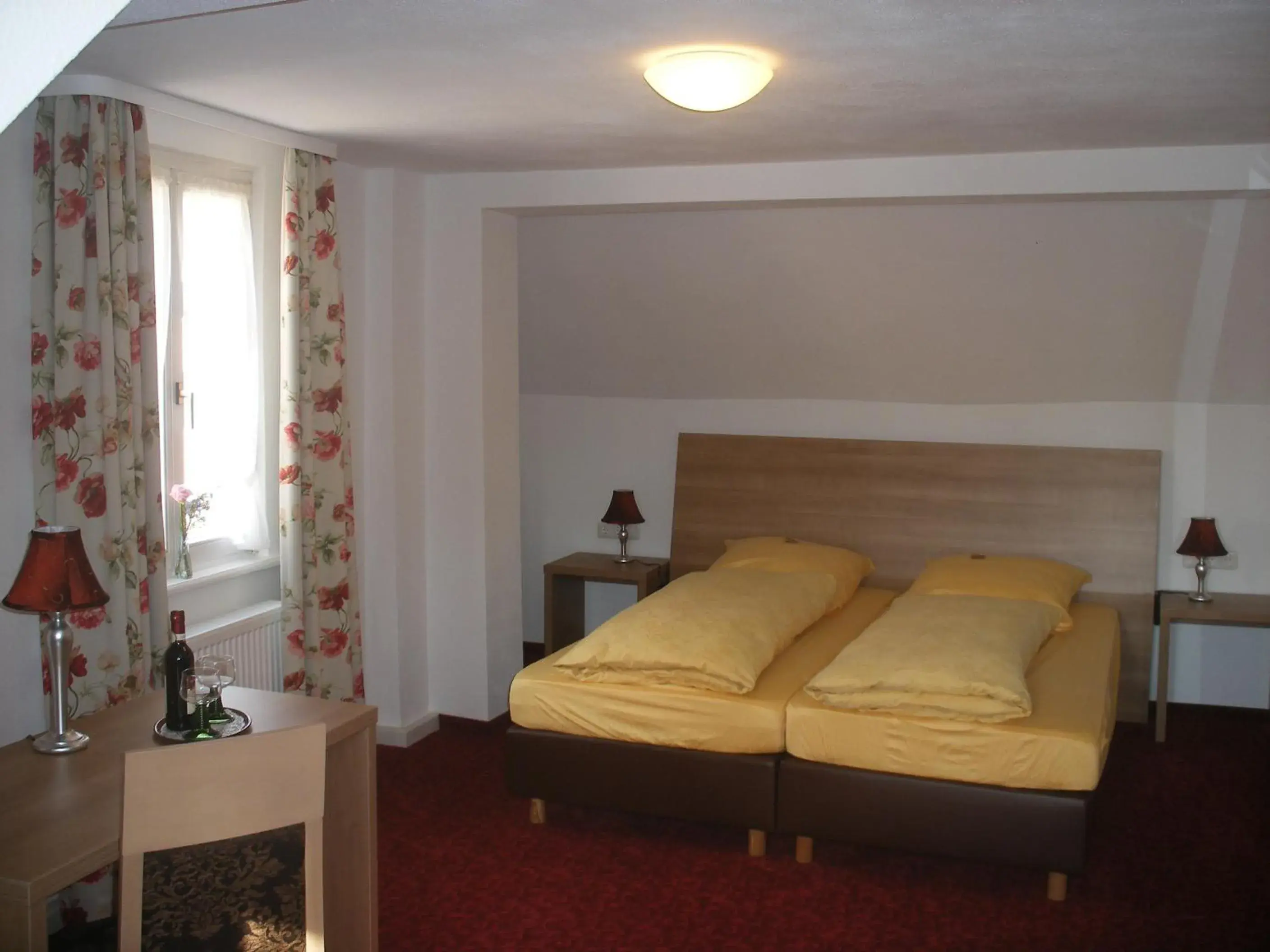 Day, Bed in Boutiquehotel Goldene Rose