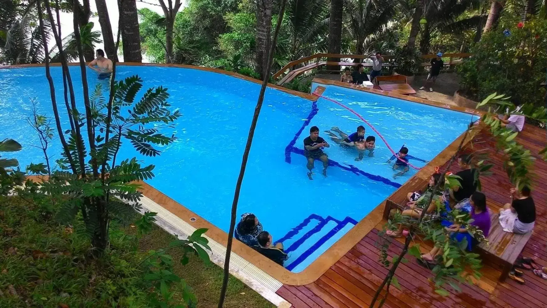 Swimming pool, Pool View in Chang Cliff Resort