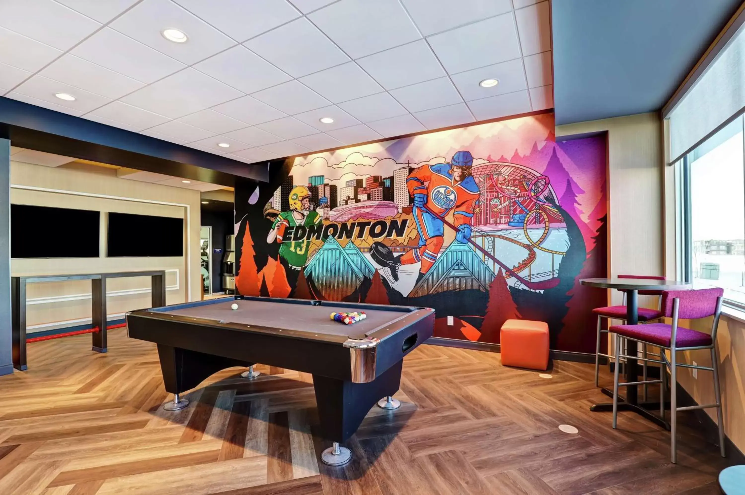 Lobby or reception, Billiards in Tru By Hilton Edmonton Windermere