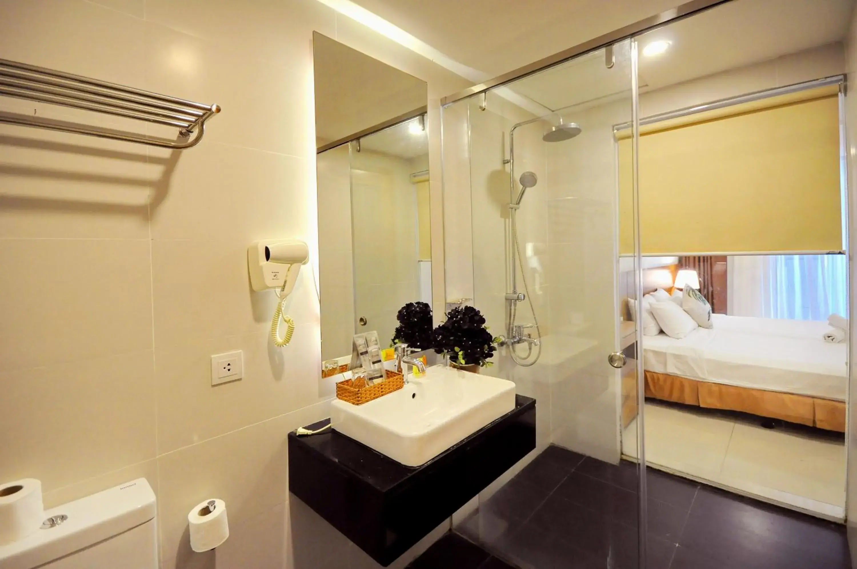 Bathroom in Holi Beach Hotel & Apartments