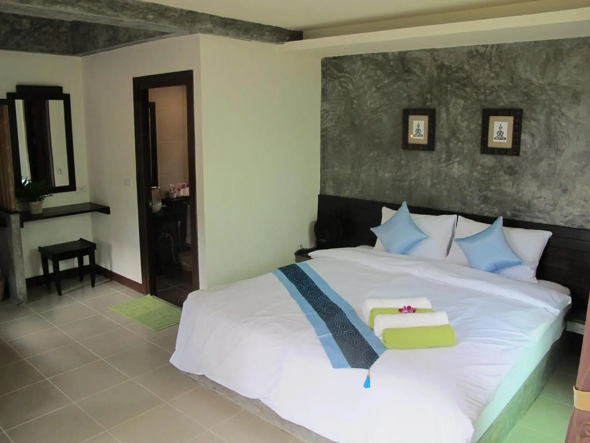 Bed in Coco Lanta Resort - SHA Extra Plus