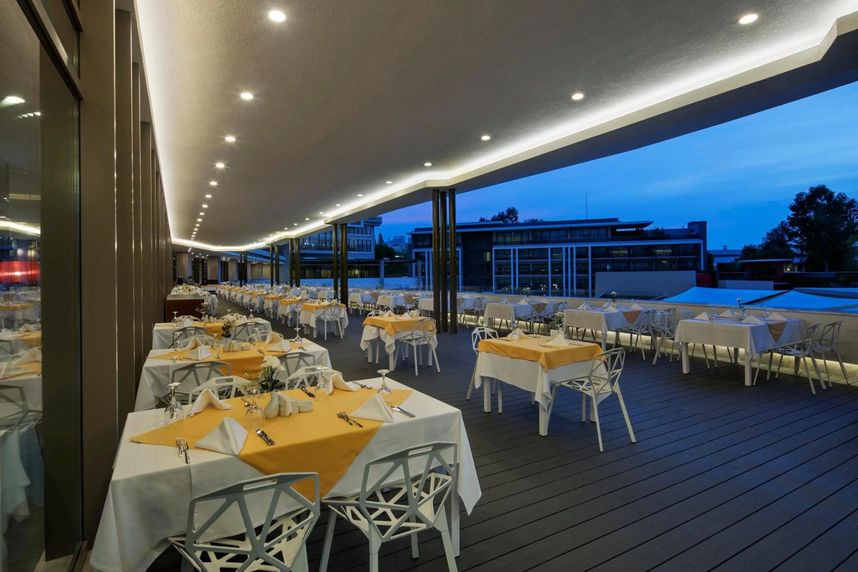 Restaurant/places to eat in The Sense Deluxe